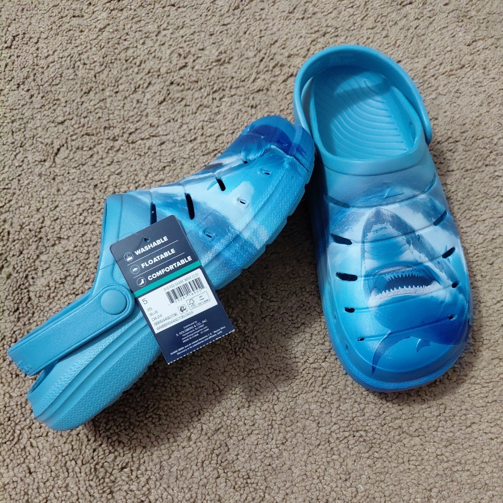 Rugged Shark Youth Size 5 Shark Week Navy Shark Comfort Clog