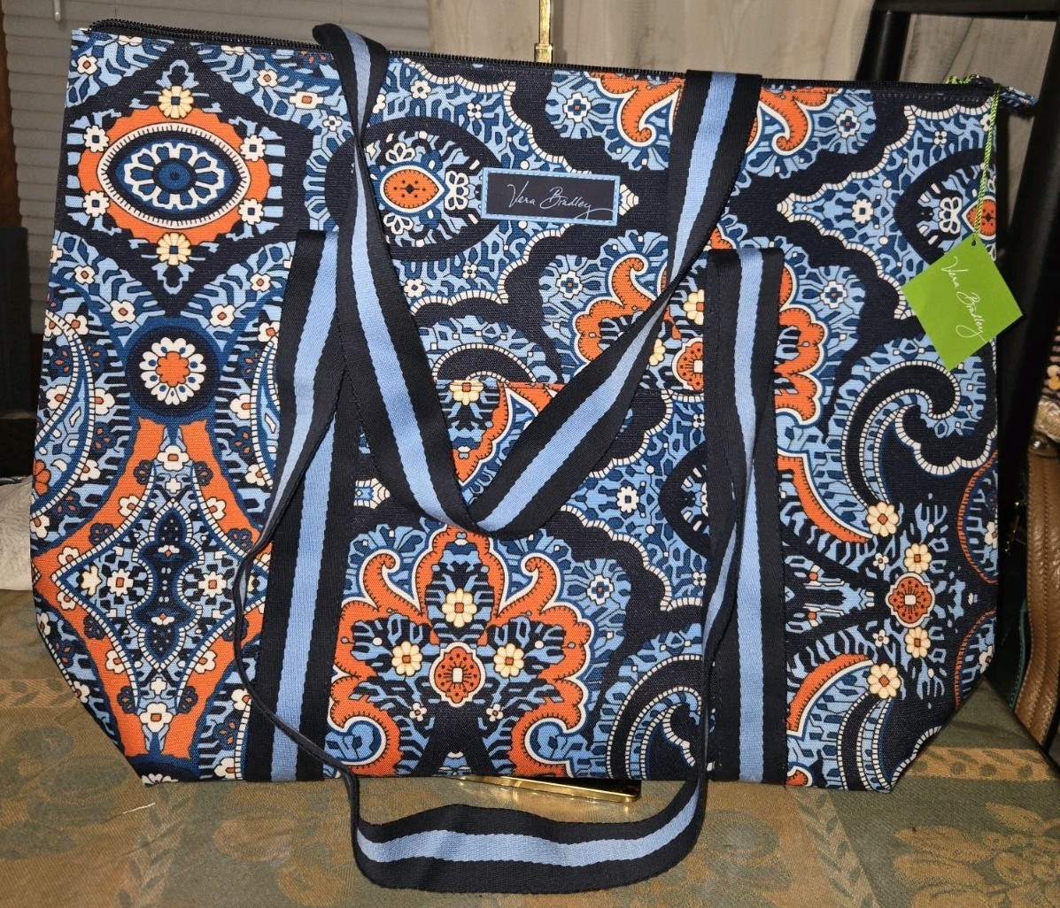 NWT Vera Bradley Marrakesh XL 19in Cooler Tote – Picnic Lunch Bag -read descript