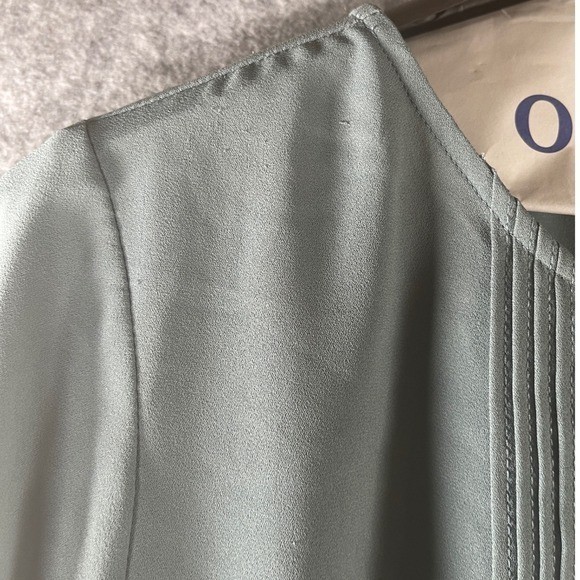 Ann Taylor Pintuck Pleated Blouse Sage Green Long Sleeve Button Cuff Top XL