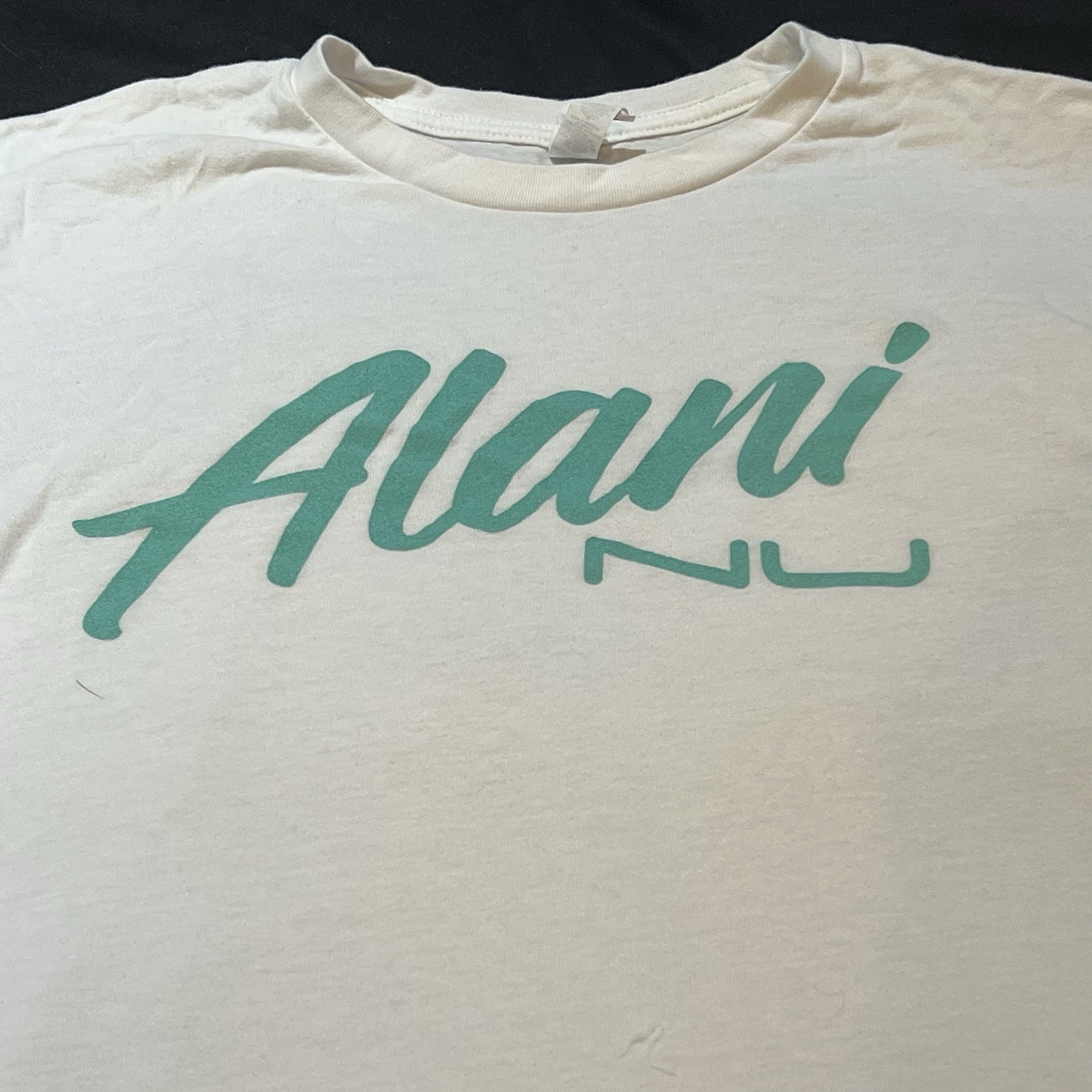 Women’s Alani Nu Graphic Tee Shirt Aqua And White Energy Drink Size Medium
