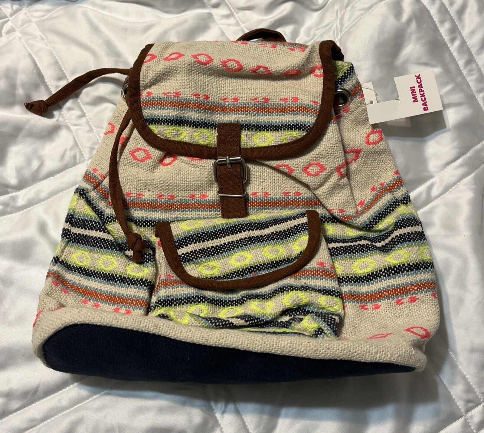 Old East Main Co. Women’s Backpack Size Small Off-white with multi-color pattern