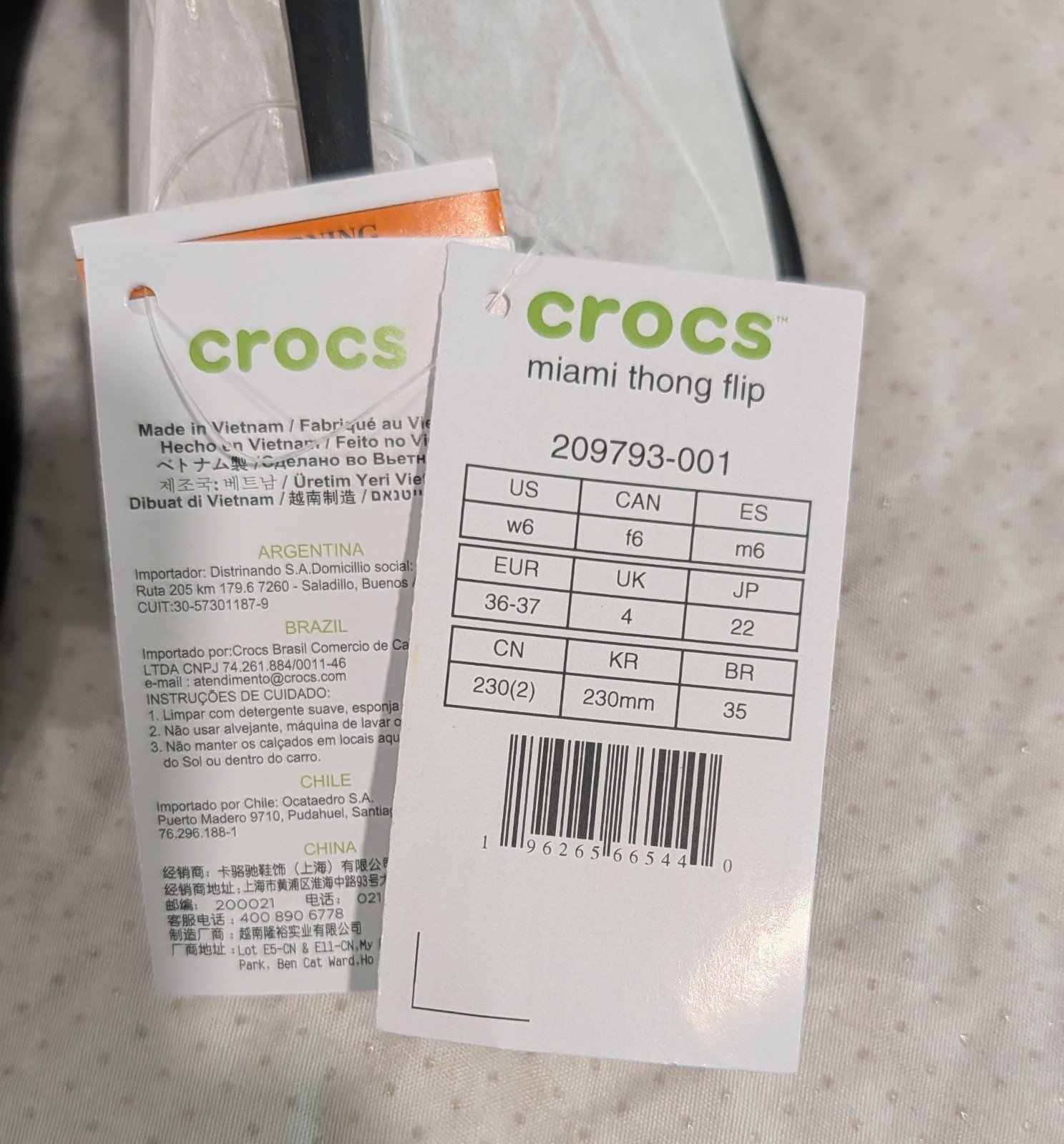 Crocs Miami 209793-001 Sandals Womens 6 Black Square Toe Thong Flip Flop