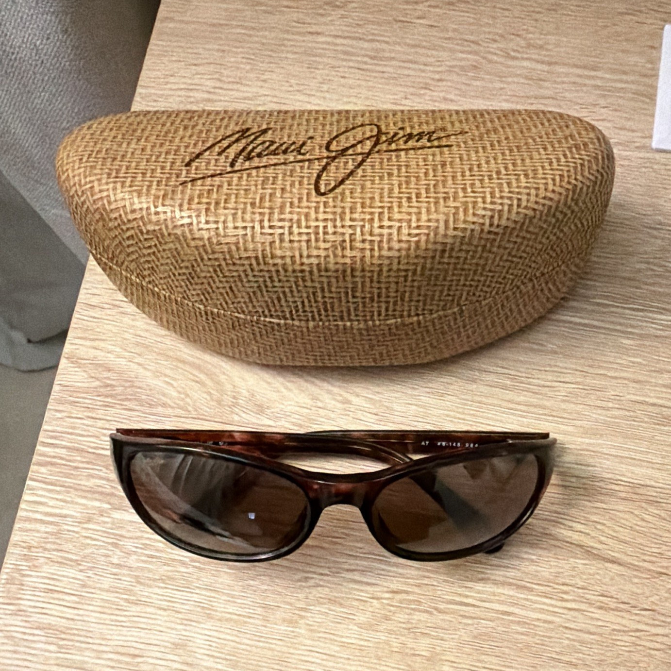 Maui Jim Women’s Brown Tortoise Shell Wrap Sunglasses Brown Tinted Lenses w/case