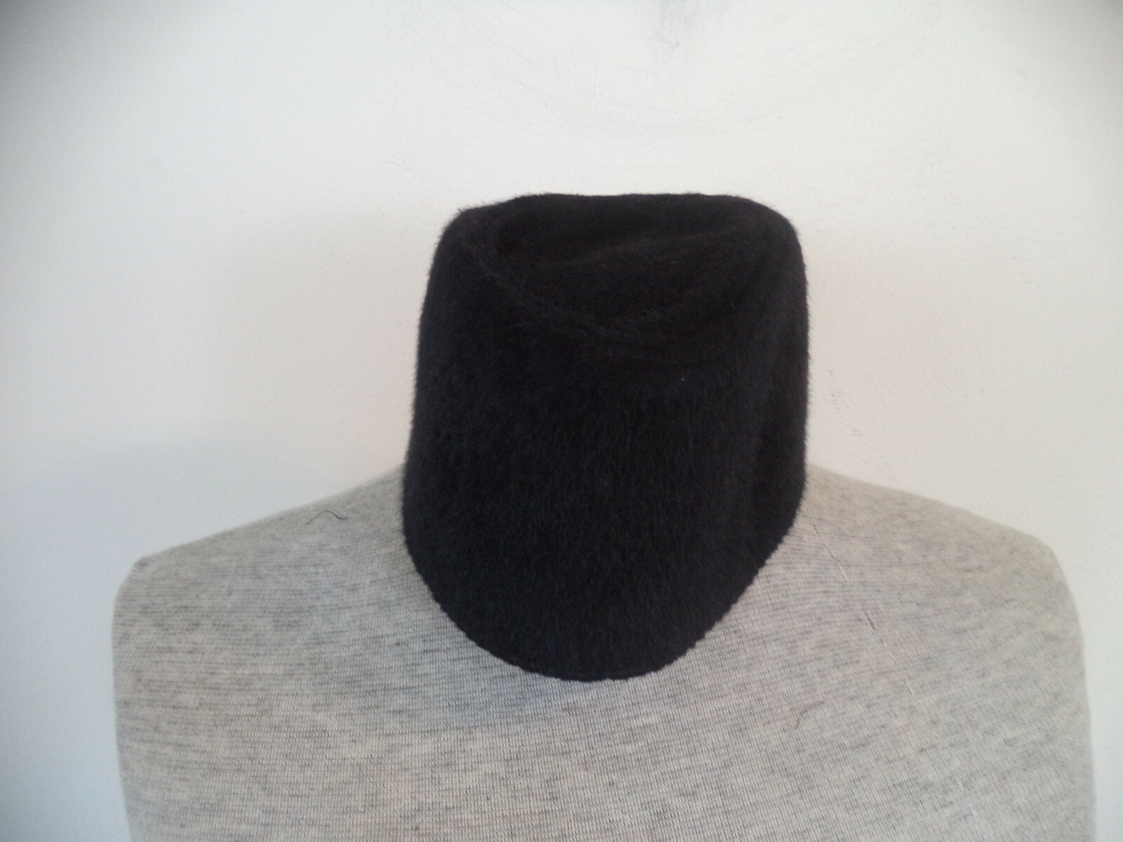 Men’s Black Handmade African Traditional Fur Perch Hats. One Size. 20 Inches Cir
