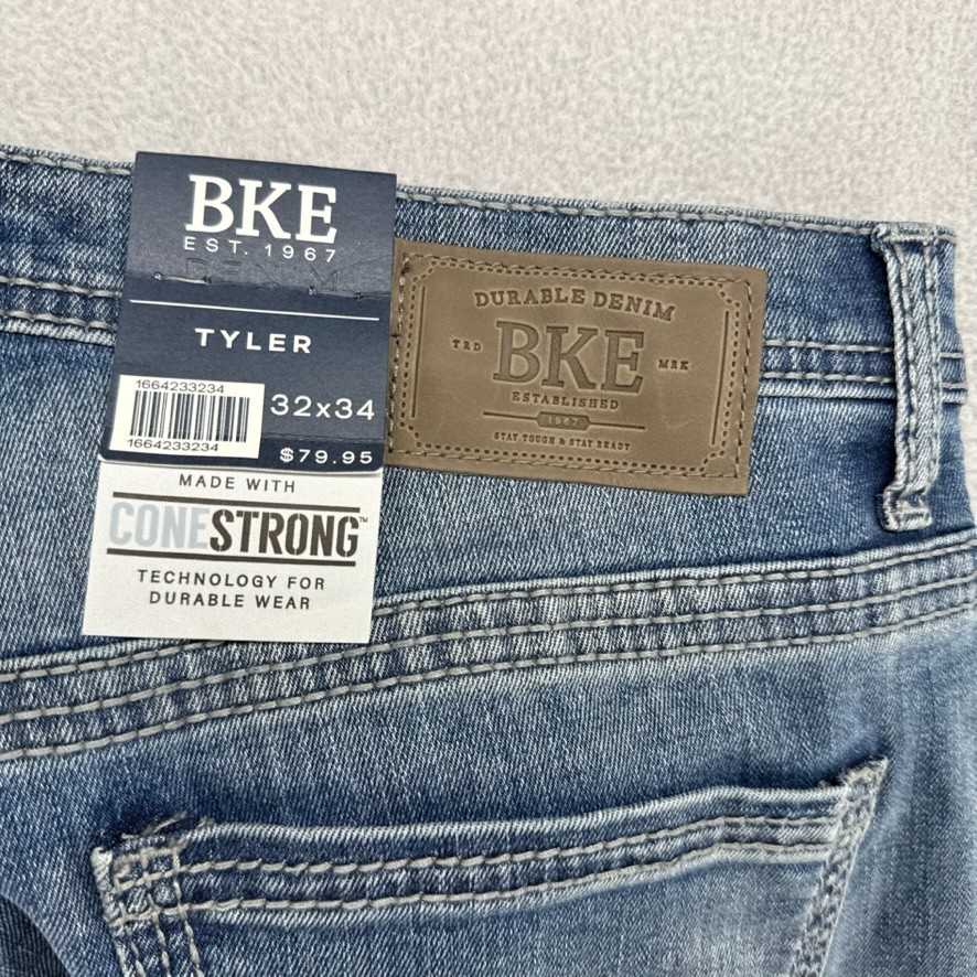 Buckle BKE Jeans mens 32×34 Blue Medium Wash Tyler Straight Whisker 5 Pocket NEW