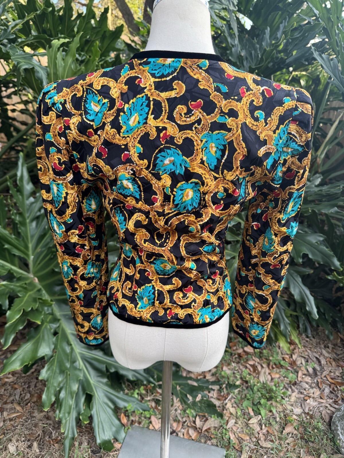 Maggy London 100% Silk Colorfull Retro Uniform Size 4 Cropped Puffed Shoulder