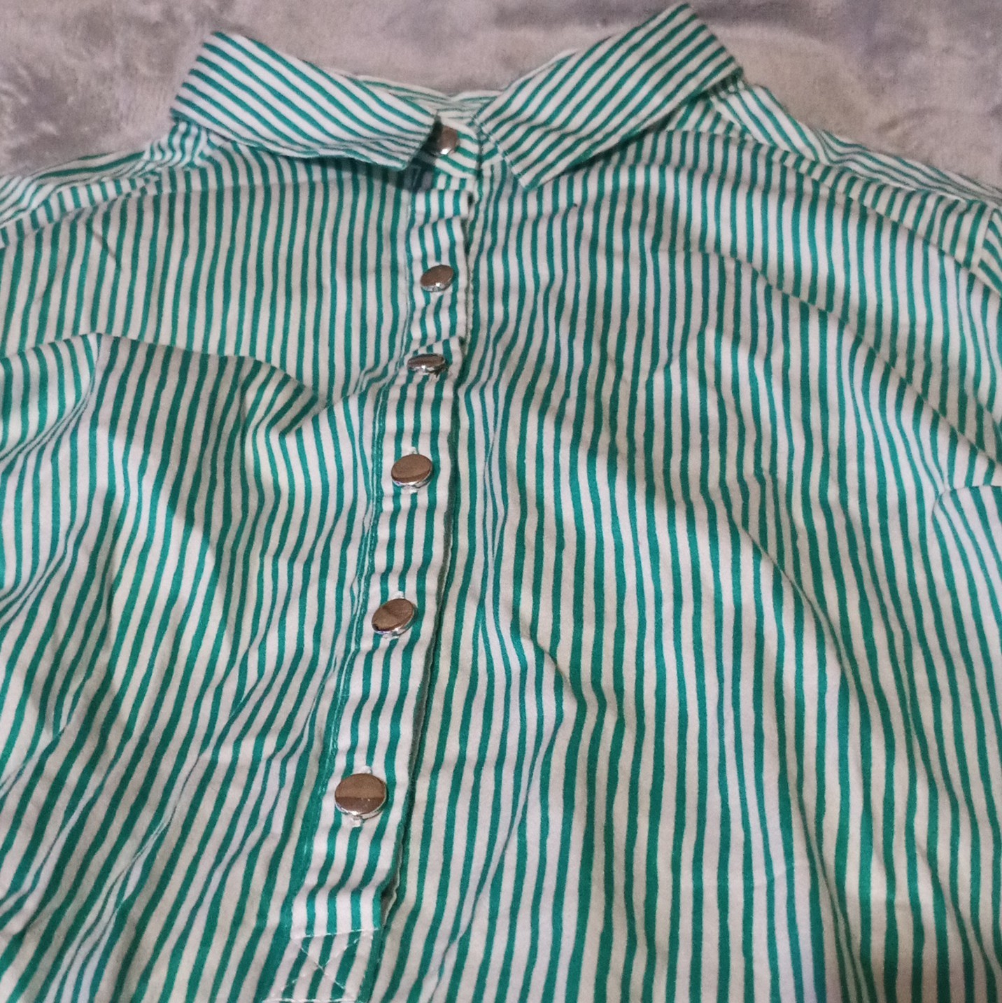 New York & Company Women M Green White Striped Collared 6 Button-Up Long Sleeve