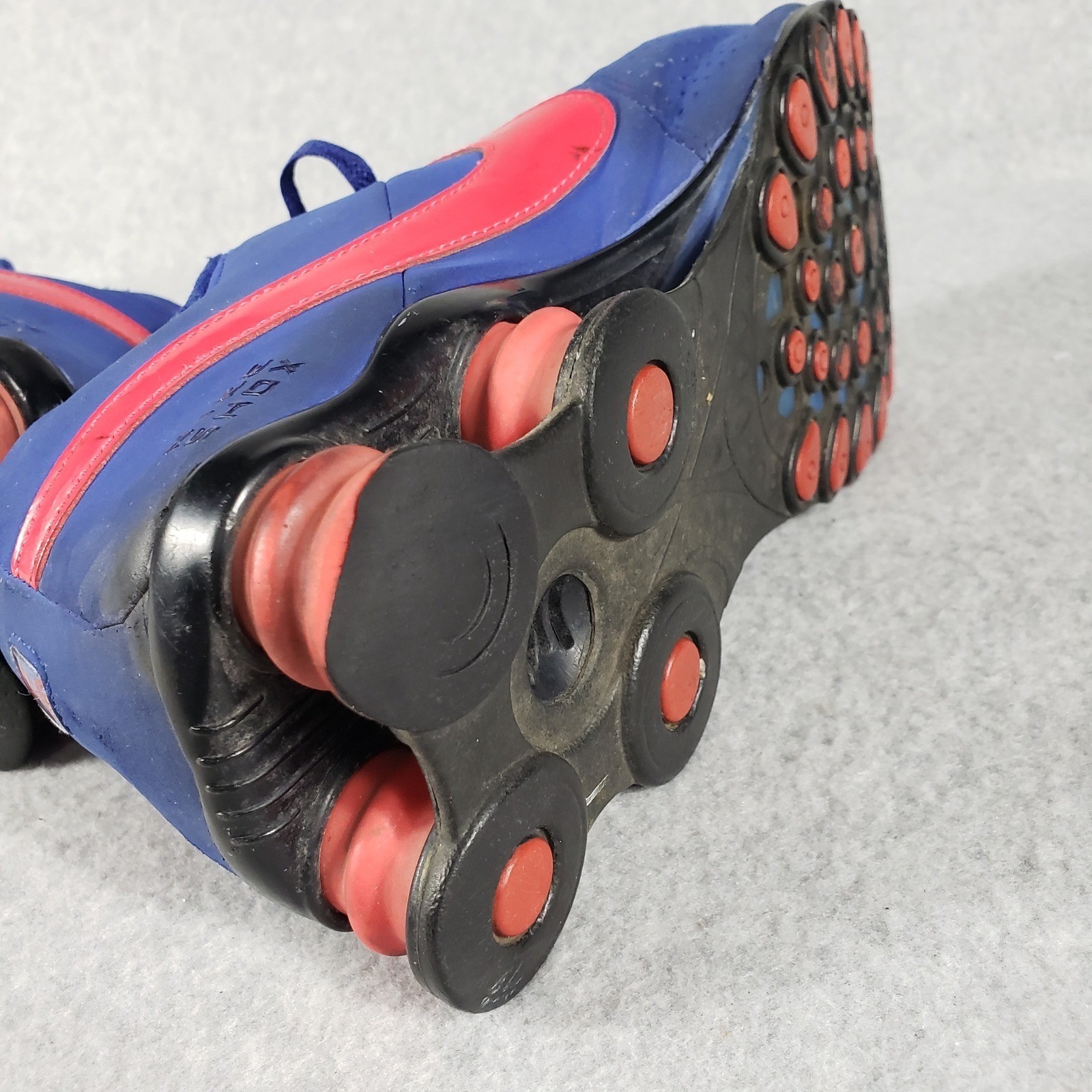 Nike Shox Blue Red Athletic Shoes Men’s Size 9.5 Running Sneakers Pre-Owned