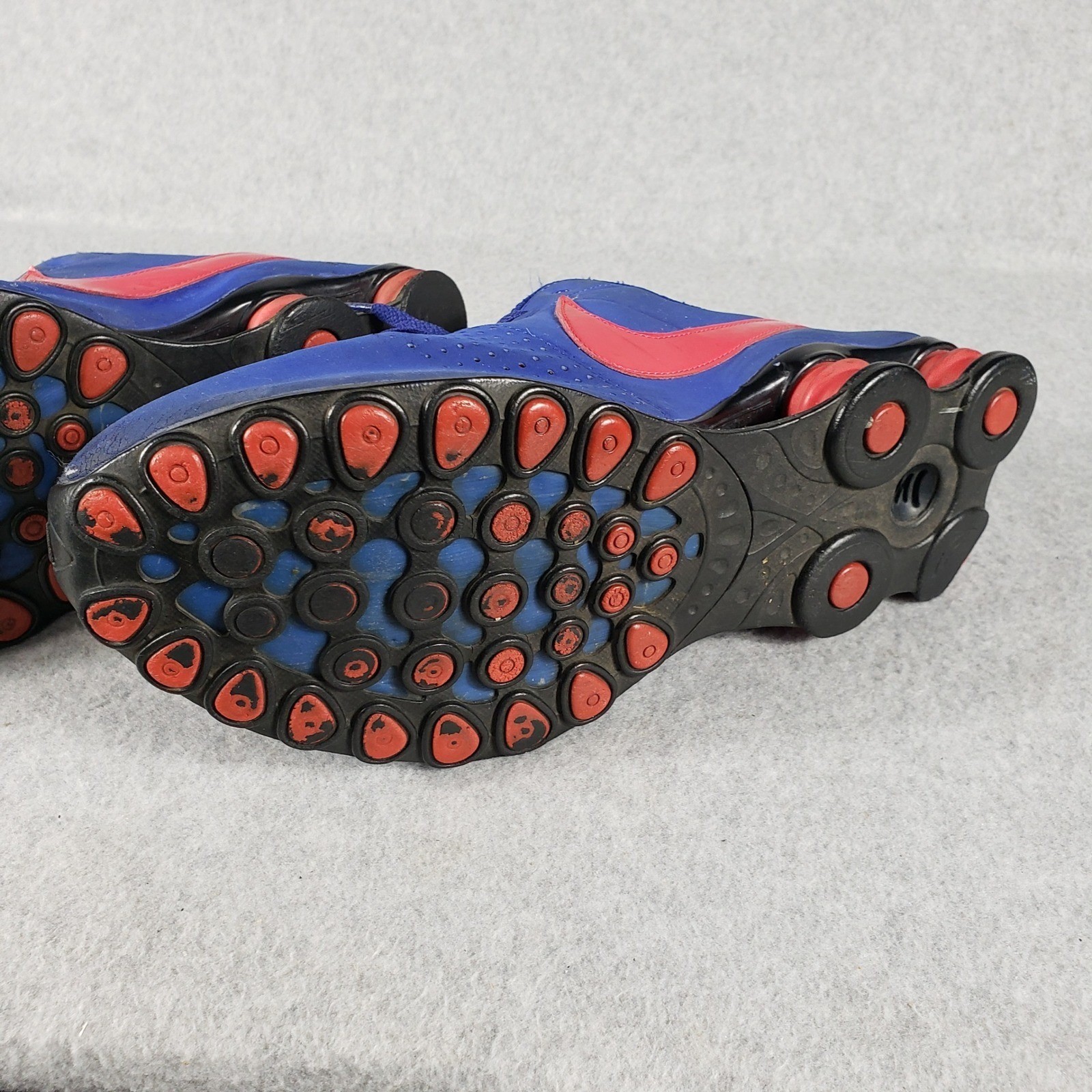 Nike Shox Blue Red Athletic Shoes Men’s Size 9.5 Running Sneakers Pre-Owned