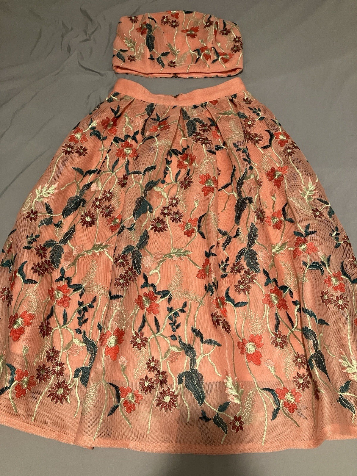 Two Piece Formal Dress Coral Pink Floral Embroidered Hesperus Size 10 NWT