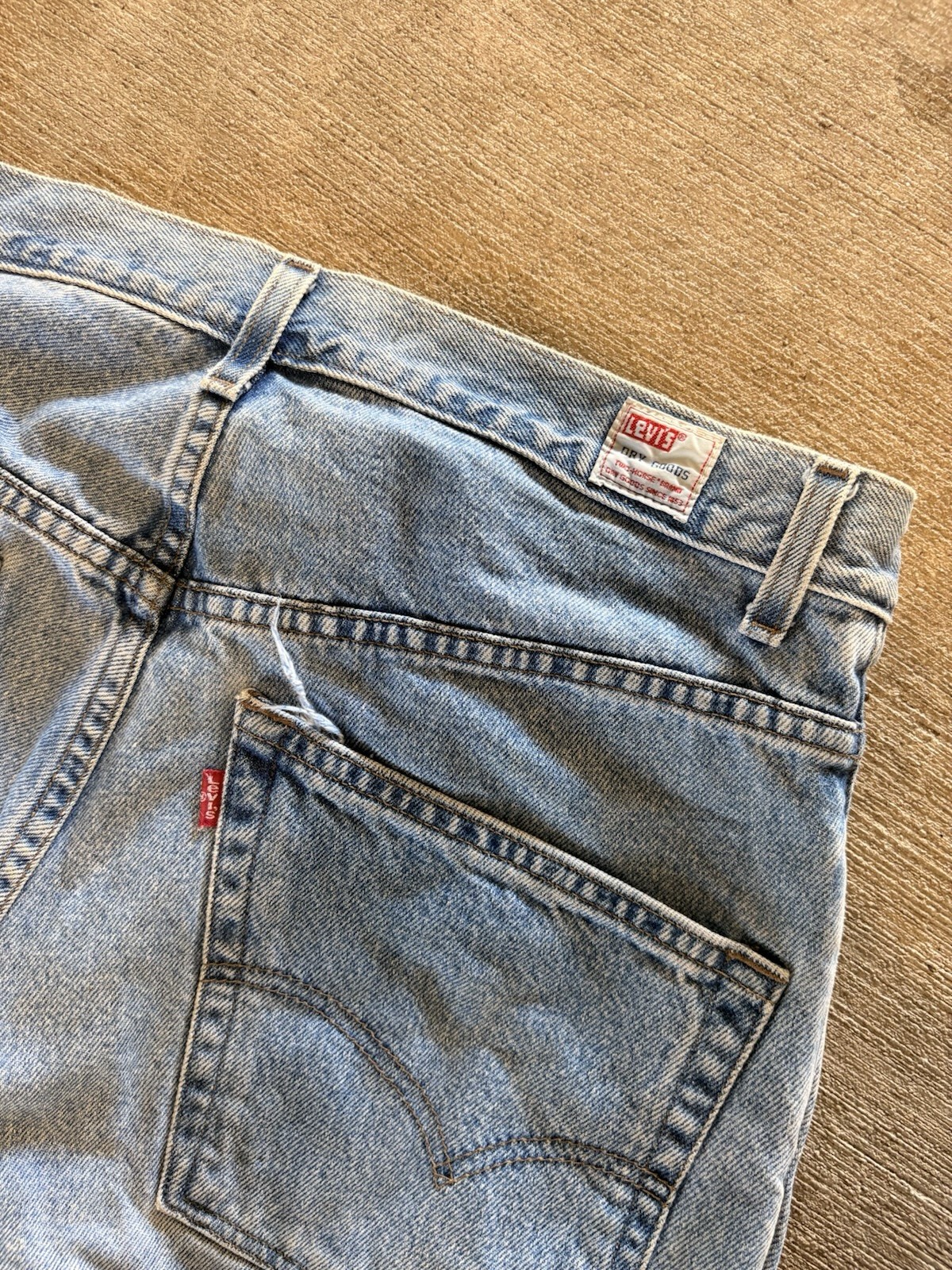Levi’s Dry Goods Men’s Blue Light Wash Straight Regular Fit Denim Jeans