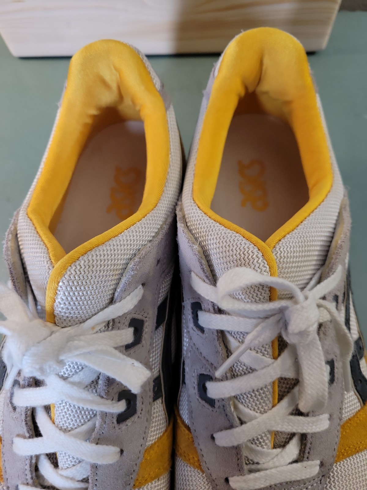 ASICS Gel Lyte III 3 OG Sunflower Premium Sneakers Mens Size 11