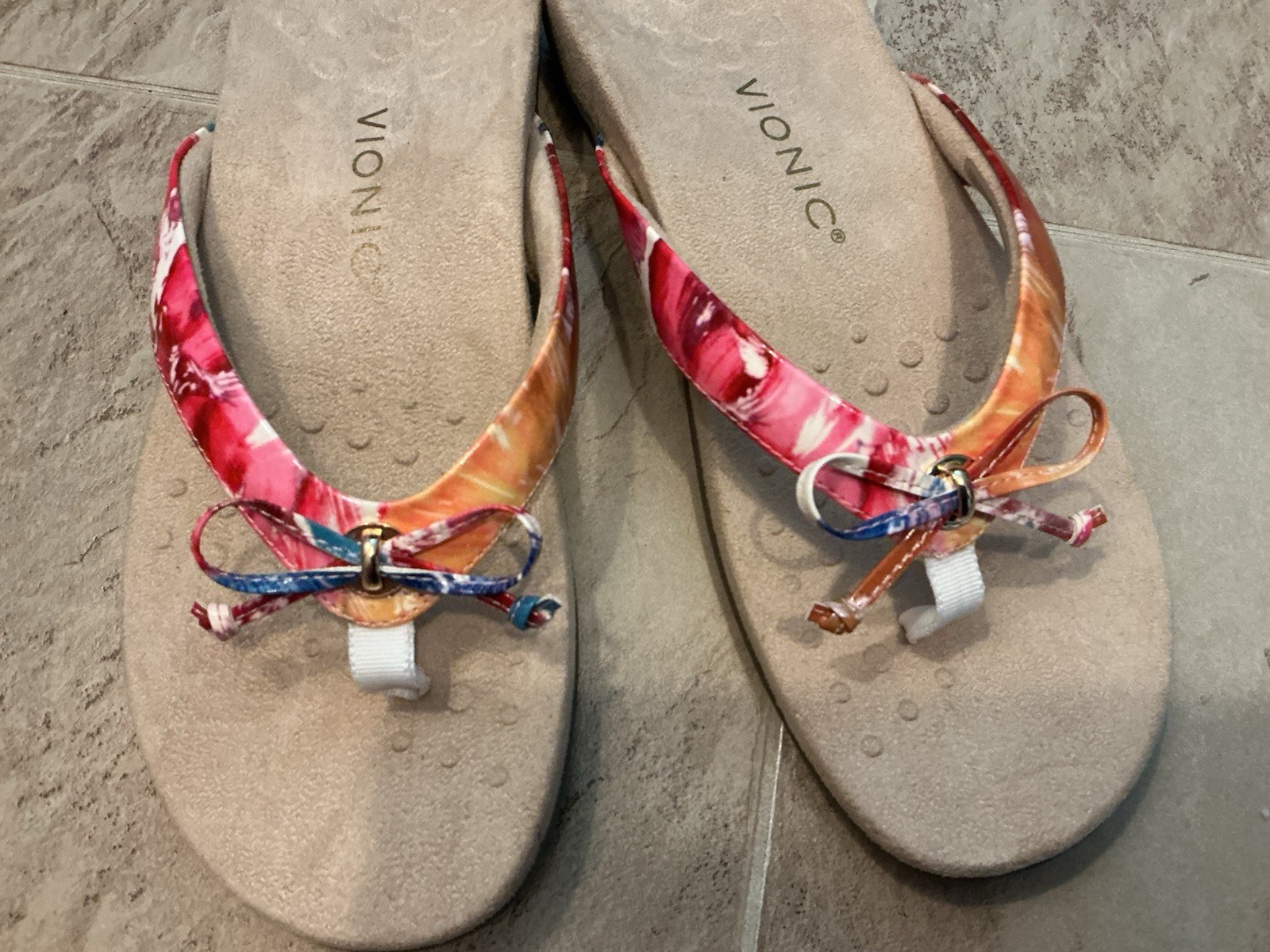 New Vionic Bella II Floral Print Toe Post Flip Flops Sandals Women 9