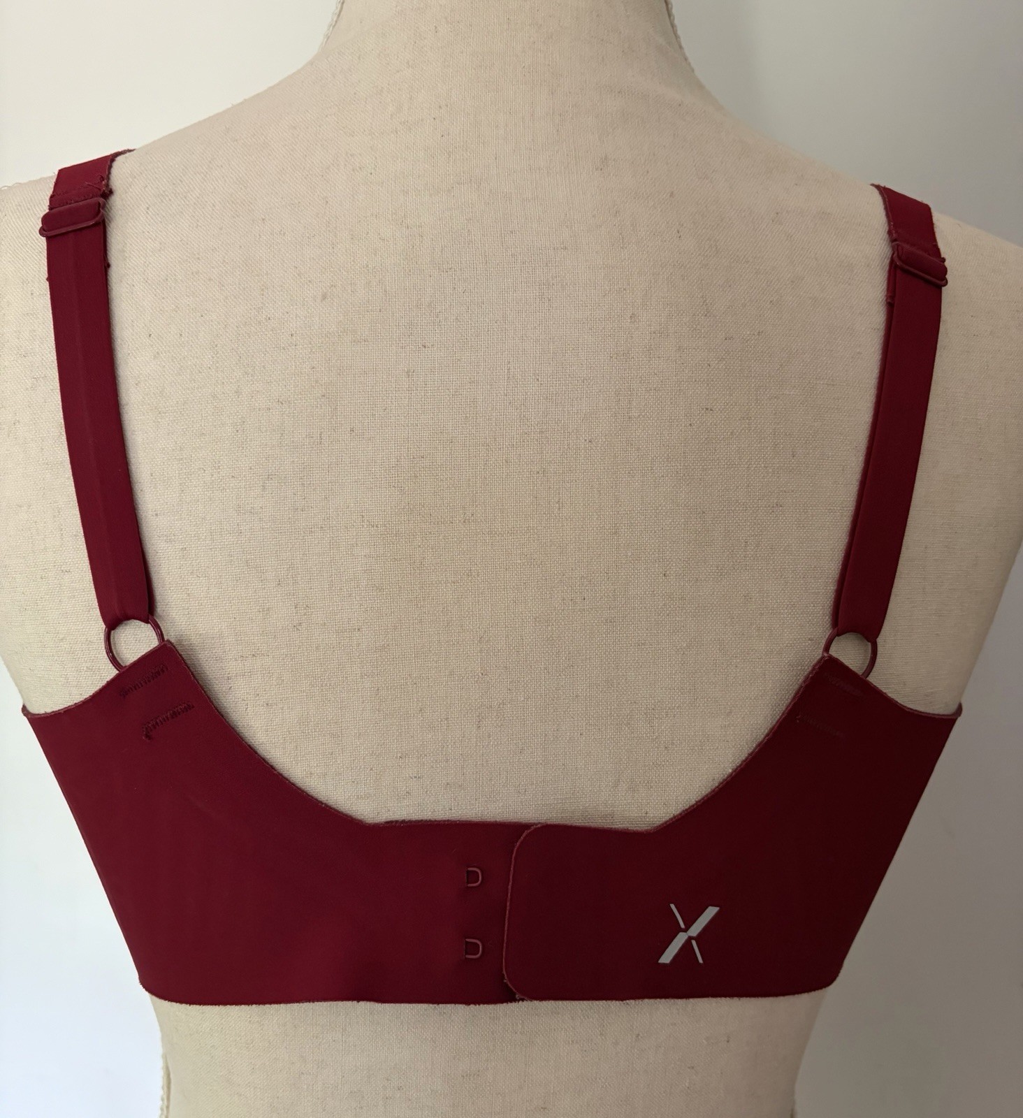 EUC~KNIX “REVOLUTION” V-NECK WIRELESS BRA~RED~SZ 36 DD/L+