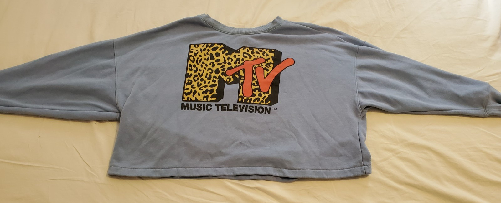 MTV Woman’s M Logo Sweatshirt Pullover Music Television Leopard Print Sweater