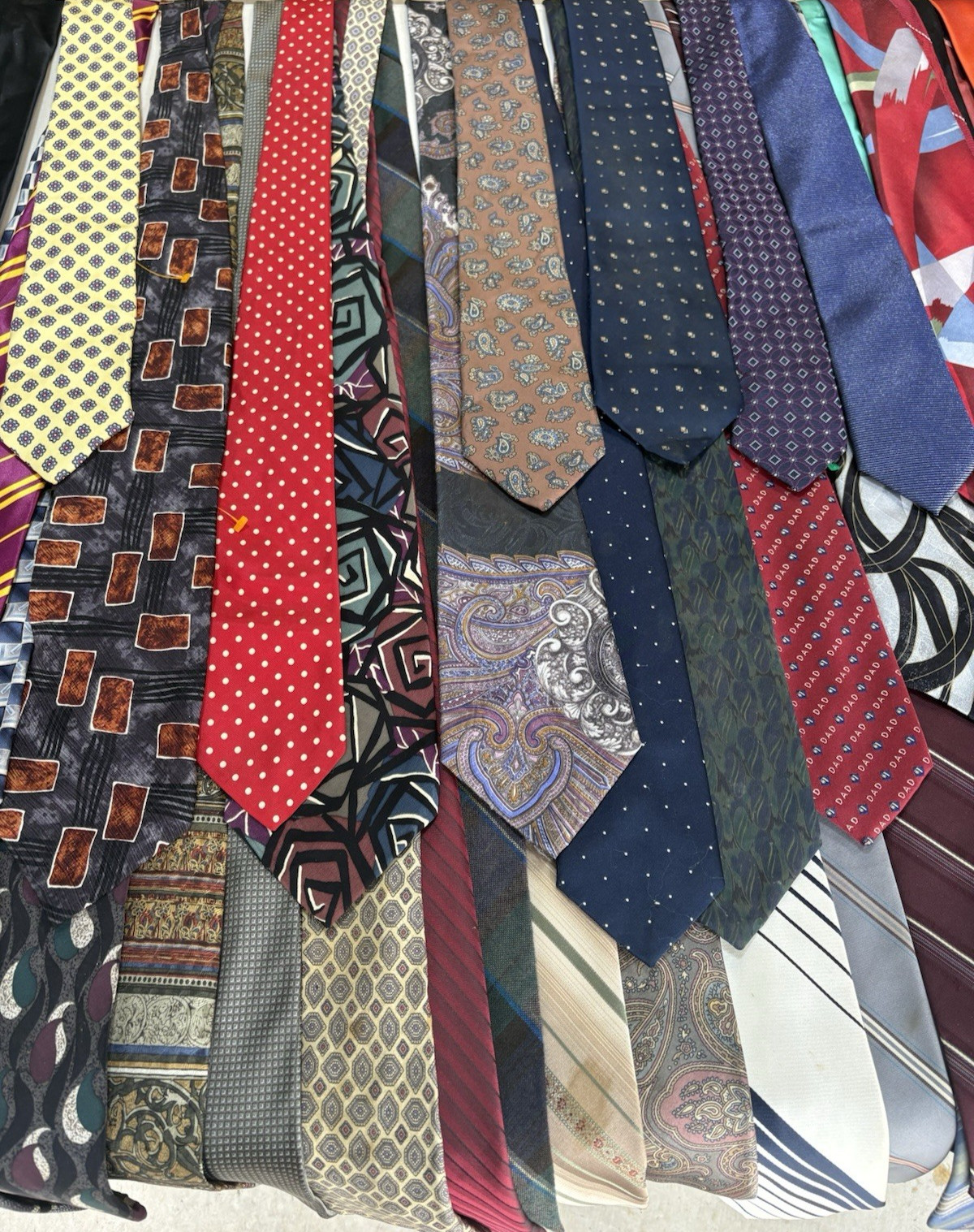 Huge lot 92 Tie’s Bundle Men’s Ties Lots Of Silk/Poly Various Brand Some Vtg