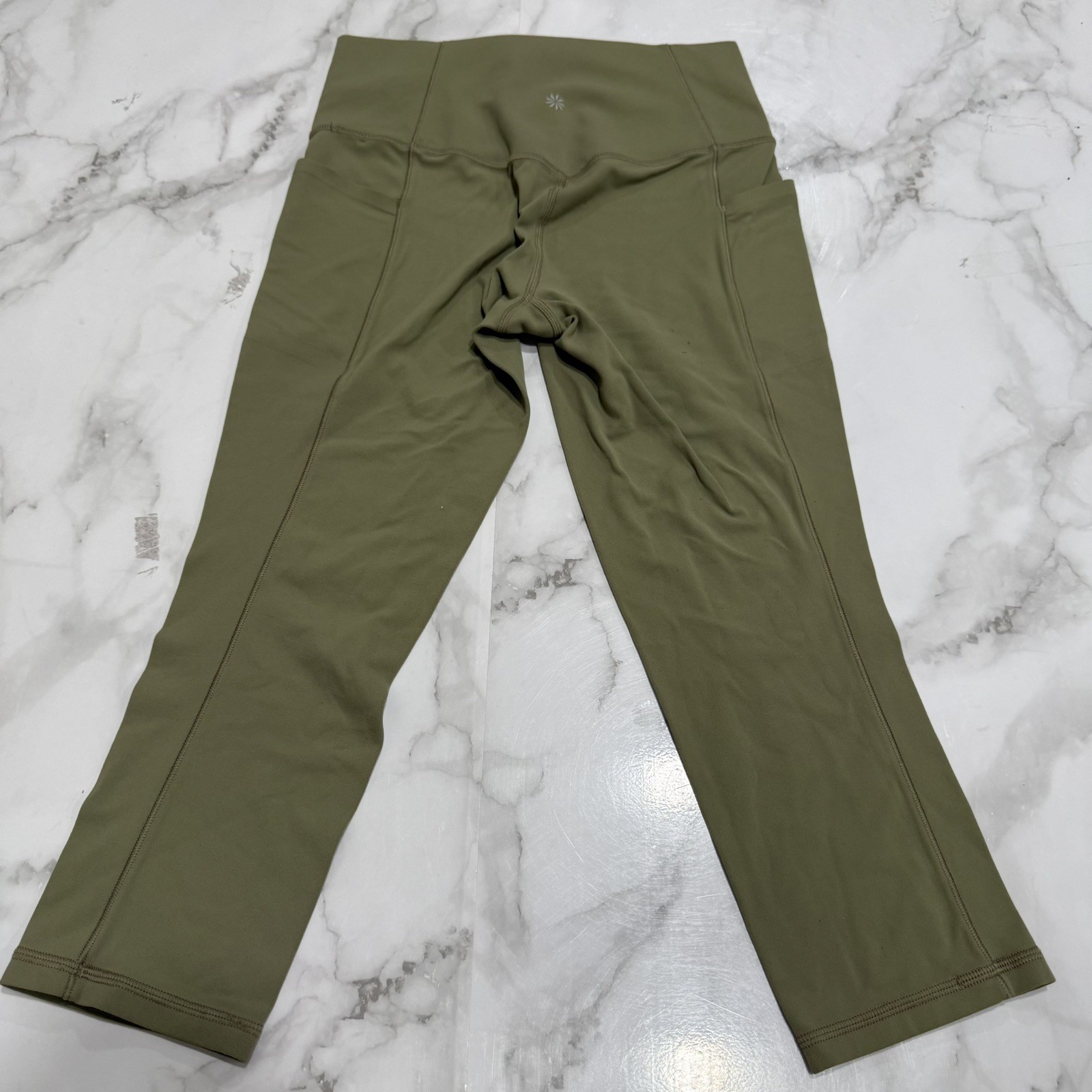 ATHLETA Salutation Stash Pocket II Capri Leggings lot of 2 Size small Nylon Span
