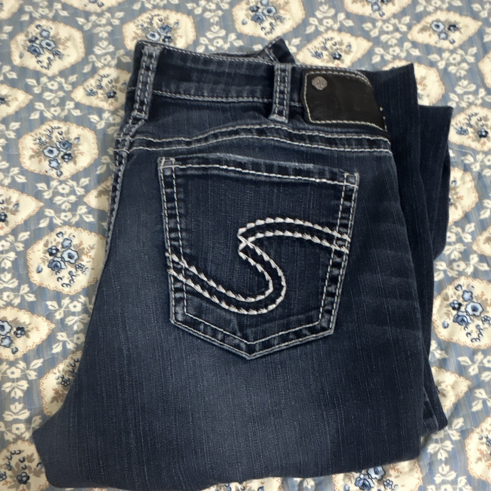 Silver Jeans Women’s Suki Dark Wash Blue Denim Jeans 30 High Rise Slim Bootcut