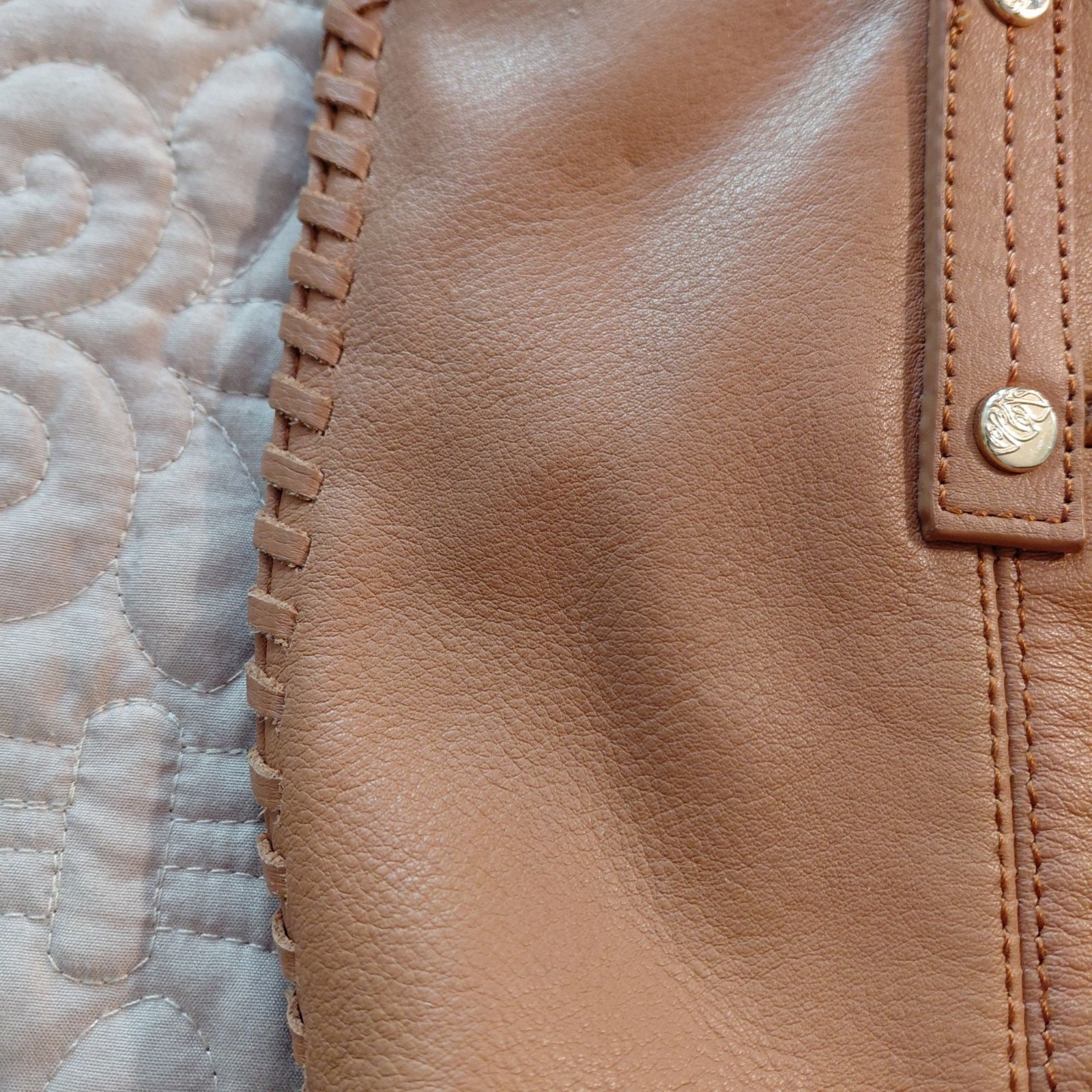 Tommy Bahama big leather bag accent stitching logo hangtag