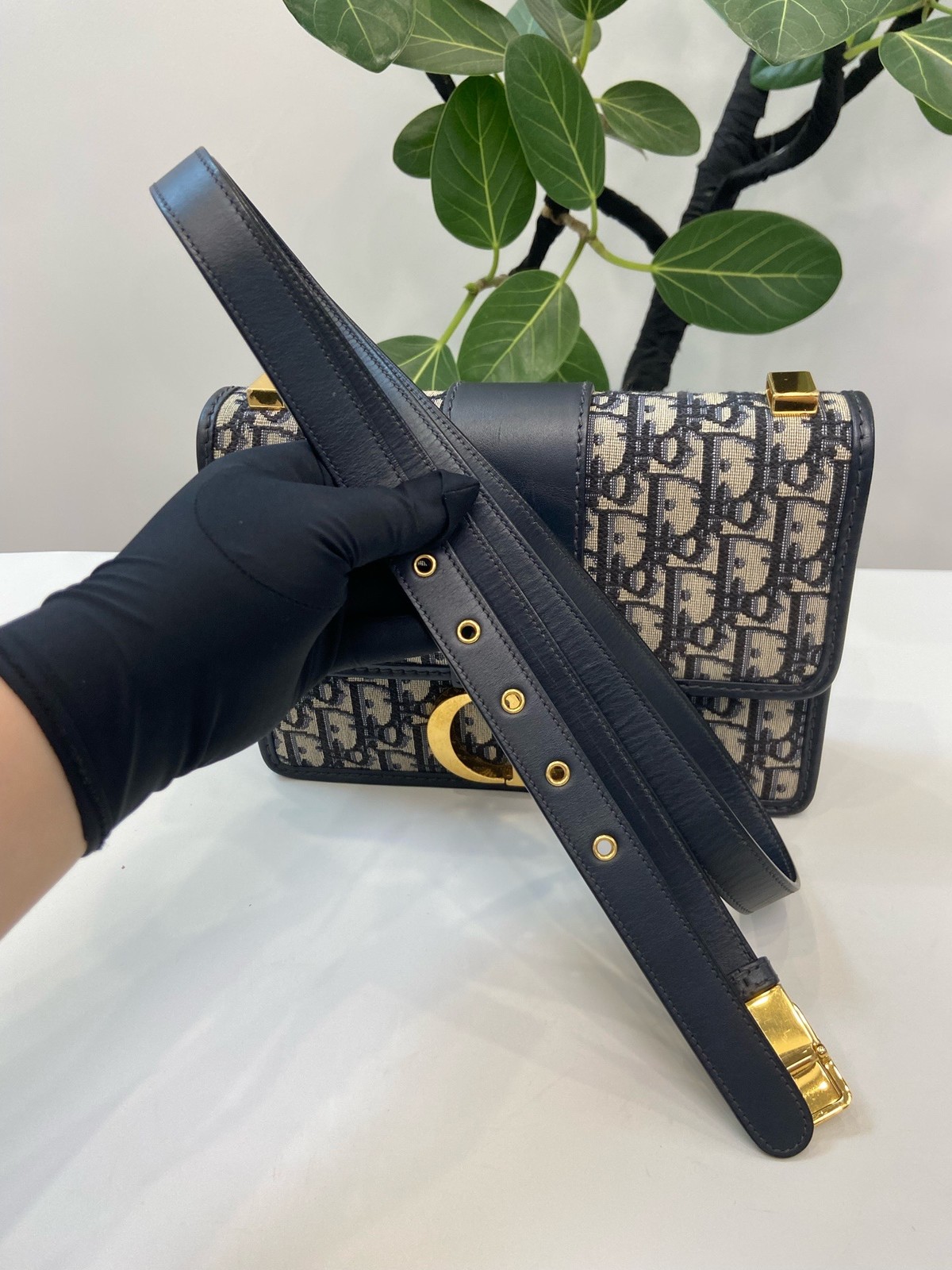 Dior Pre-Owned Authentic Luxury Handbag 24x17x8cm Free Tracked Shipping