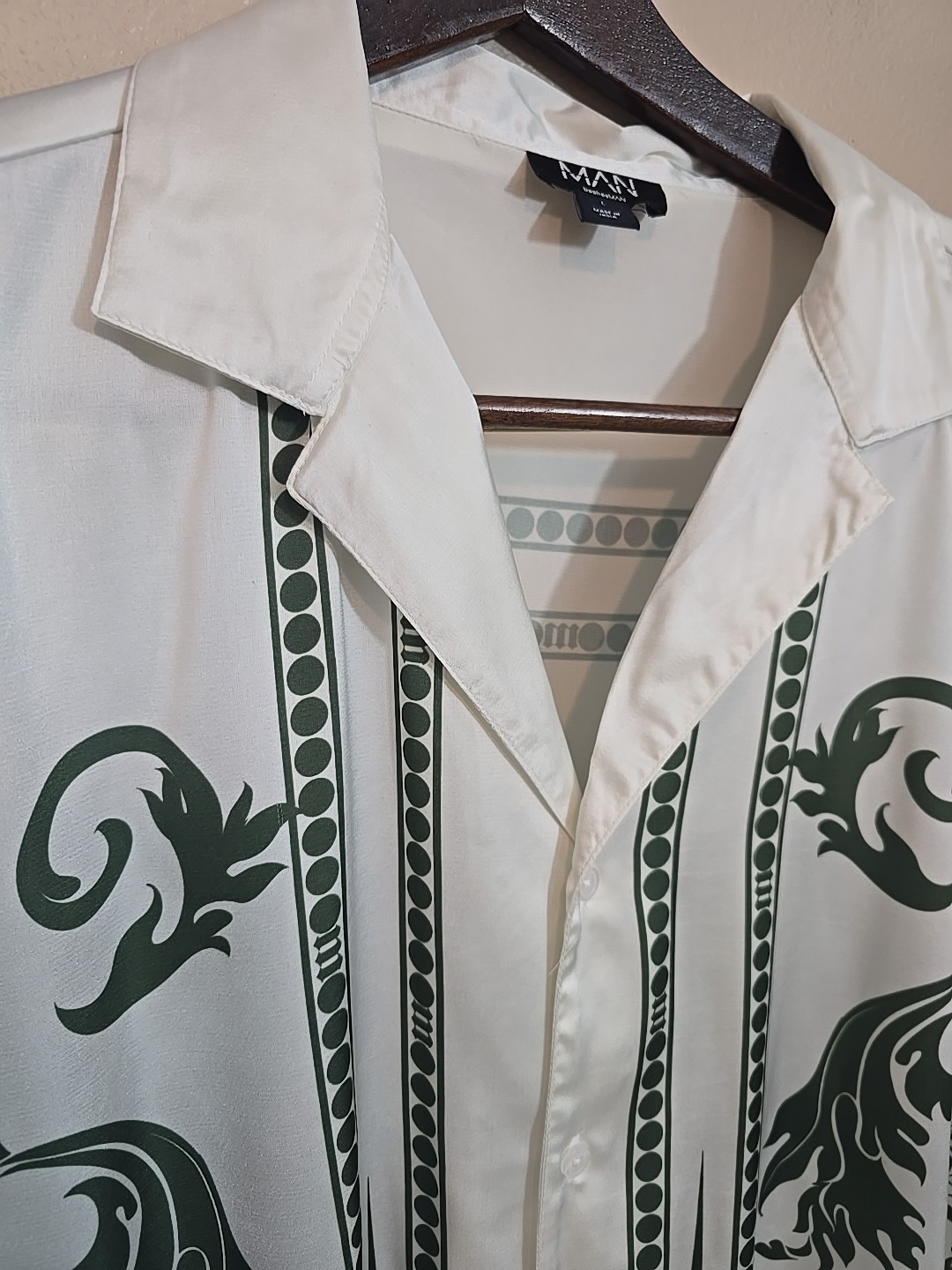 MAN BoohooMan Sleeveless Shirt Size Large Made In India