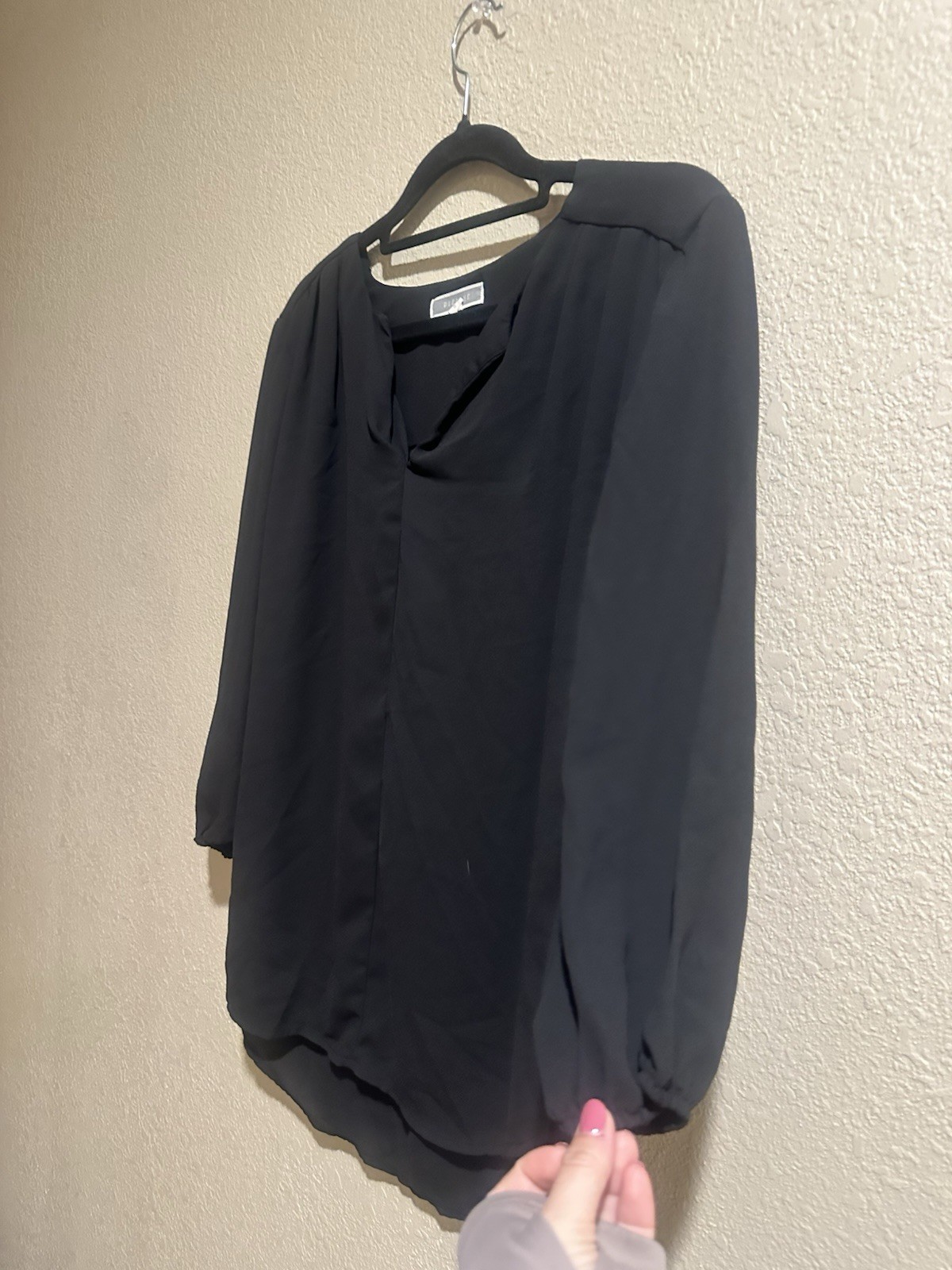 Pleione Women’s Black Solid V-Neck 3/4 Sleeve Pleated Woven Blouse S