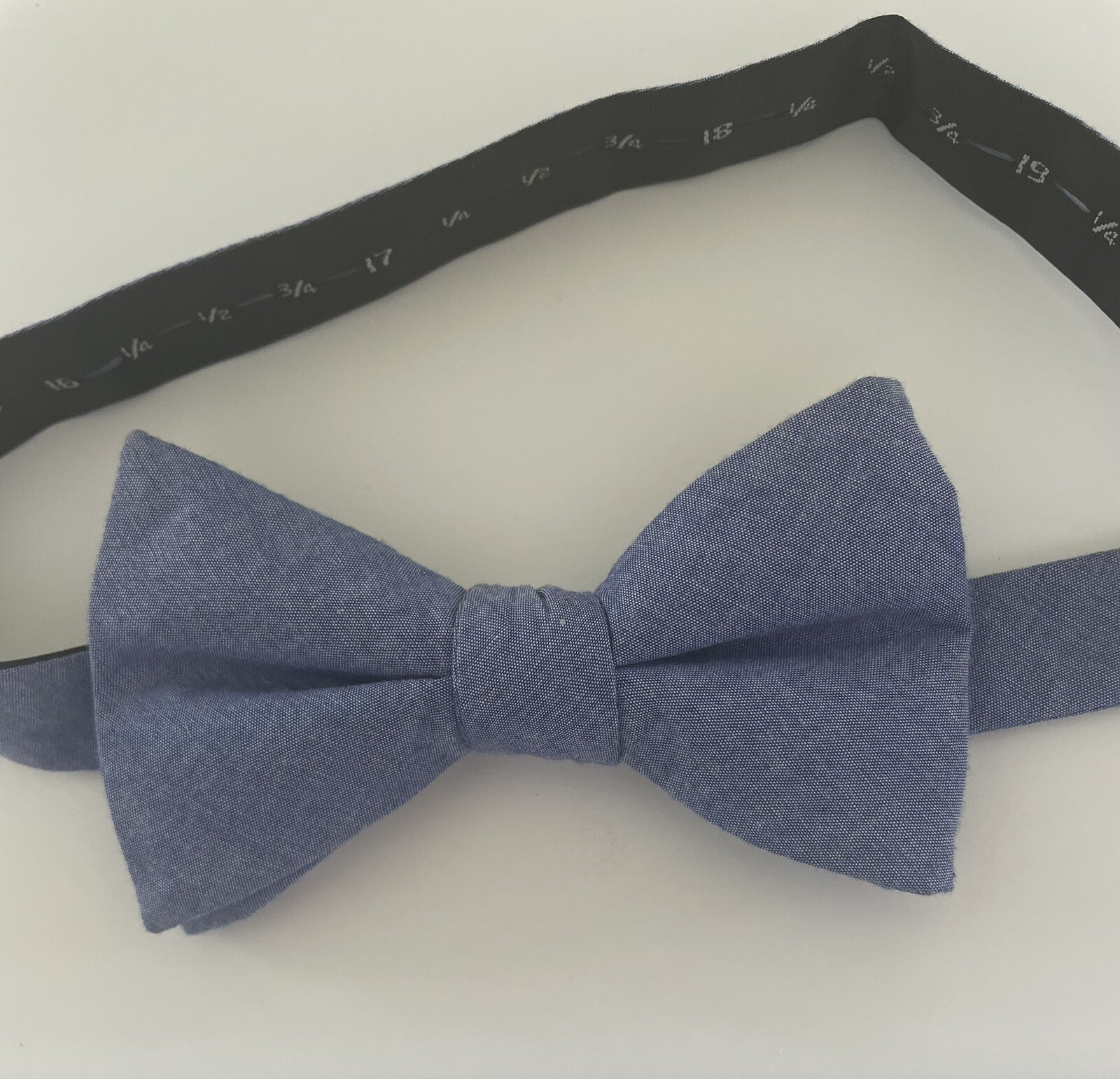 Goodfellow & Co Blue Bow Tie . Adjustable up to 20 inches EUC