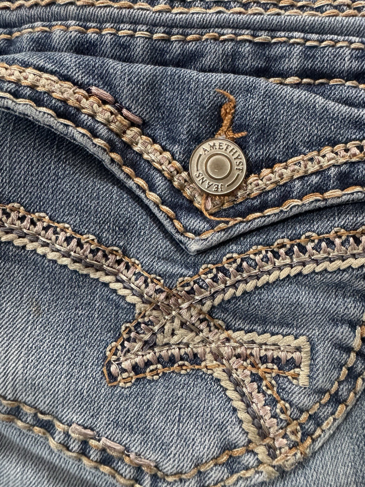 Amethyst Jeans Distressed Denim Shorts Womens Size 13 Blue Frayed Cutoff Y2K