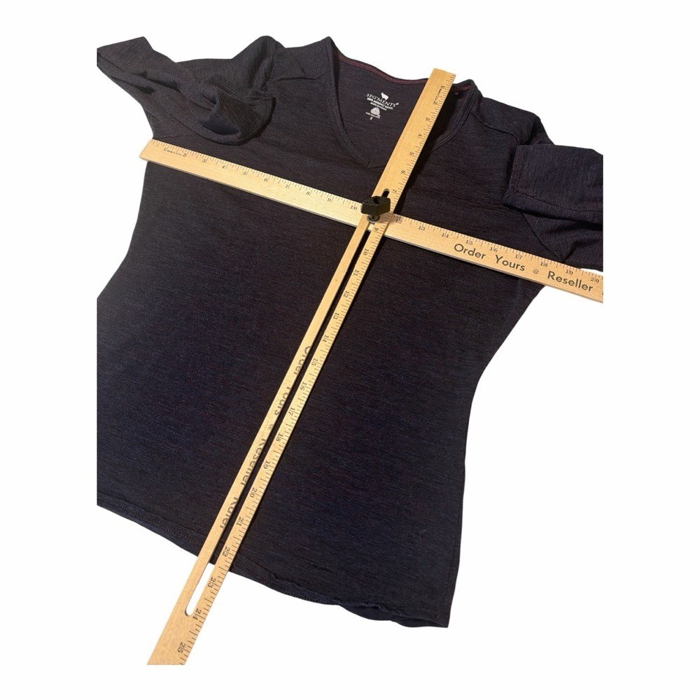 Seg’ments 100% Merino Wool V Neck Lightweight Sweater S