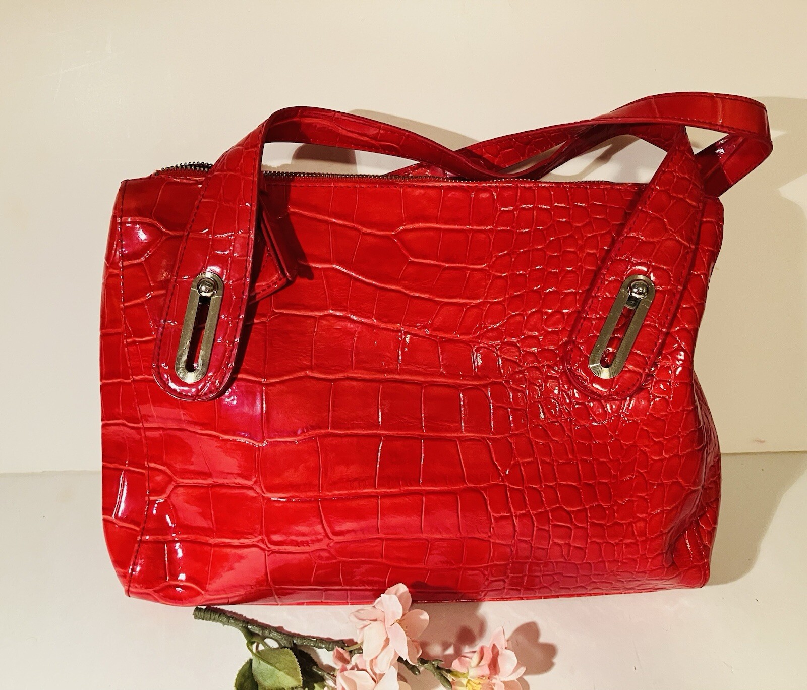 LIZ CLAIBORNE Burgundy Dark Red Faux Leather Gator Crocodile Handbag Purse Tote
