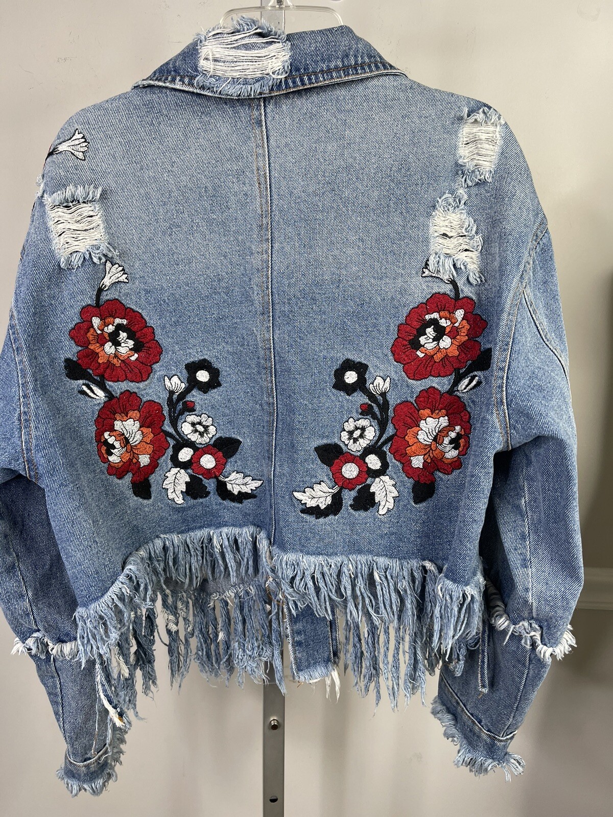 Hengshen M Embroidered Floral Denim Jeans Jacket Distressed Fringe Boho Chic