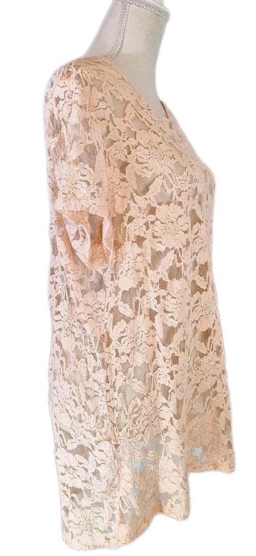AMBIANCE APPAREL 2X Semi-Sheer Floral Lace Tunic Short Sleeve Blouse Top Peach