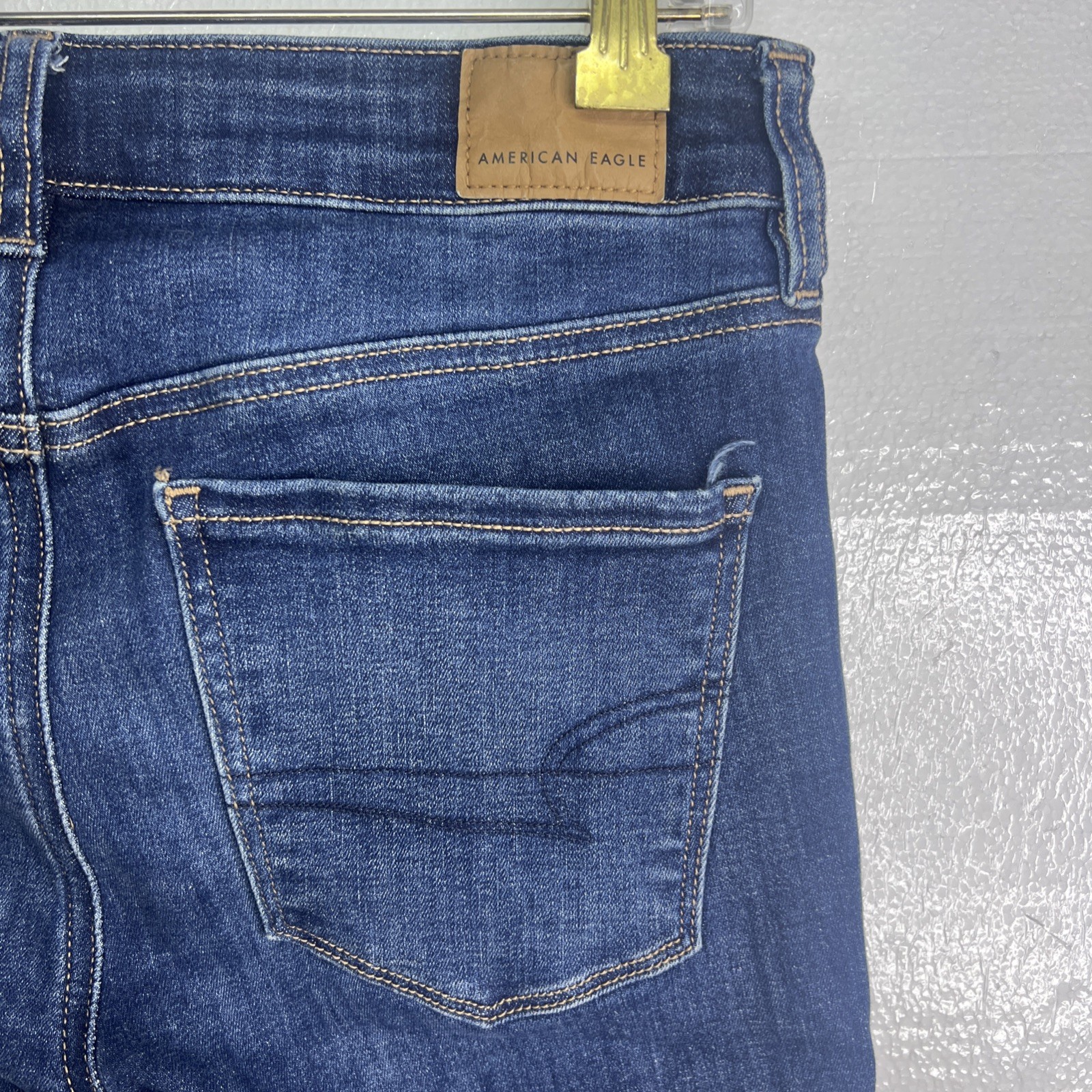 American Eagle Hi rise Next Level stretch Jegging Women’s 4 Dark Wash Faded