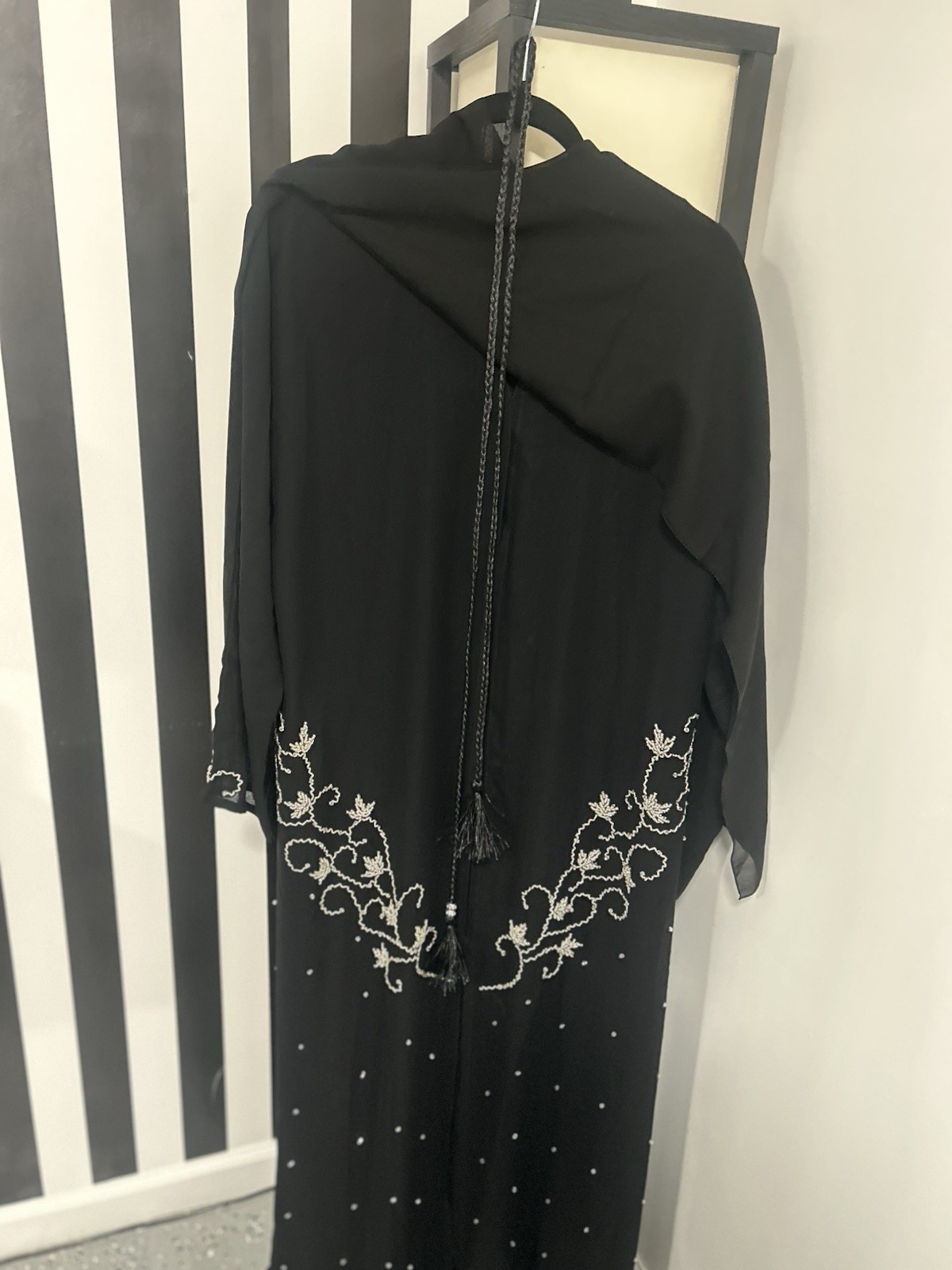 Modest Abaya Dress Open Front Black Size 58 in length Lightweight Elegant