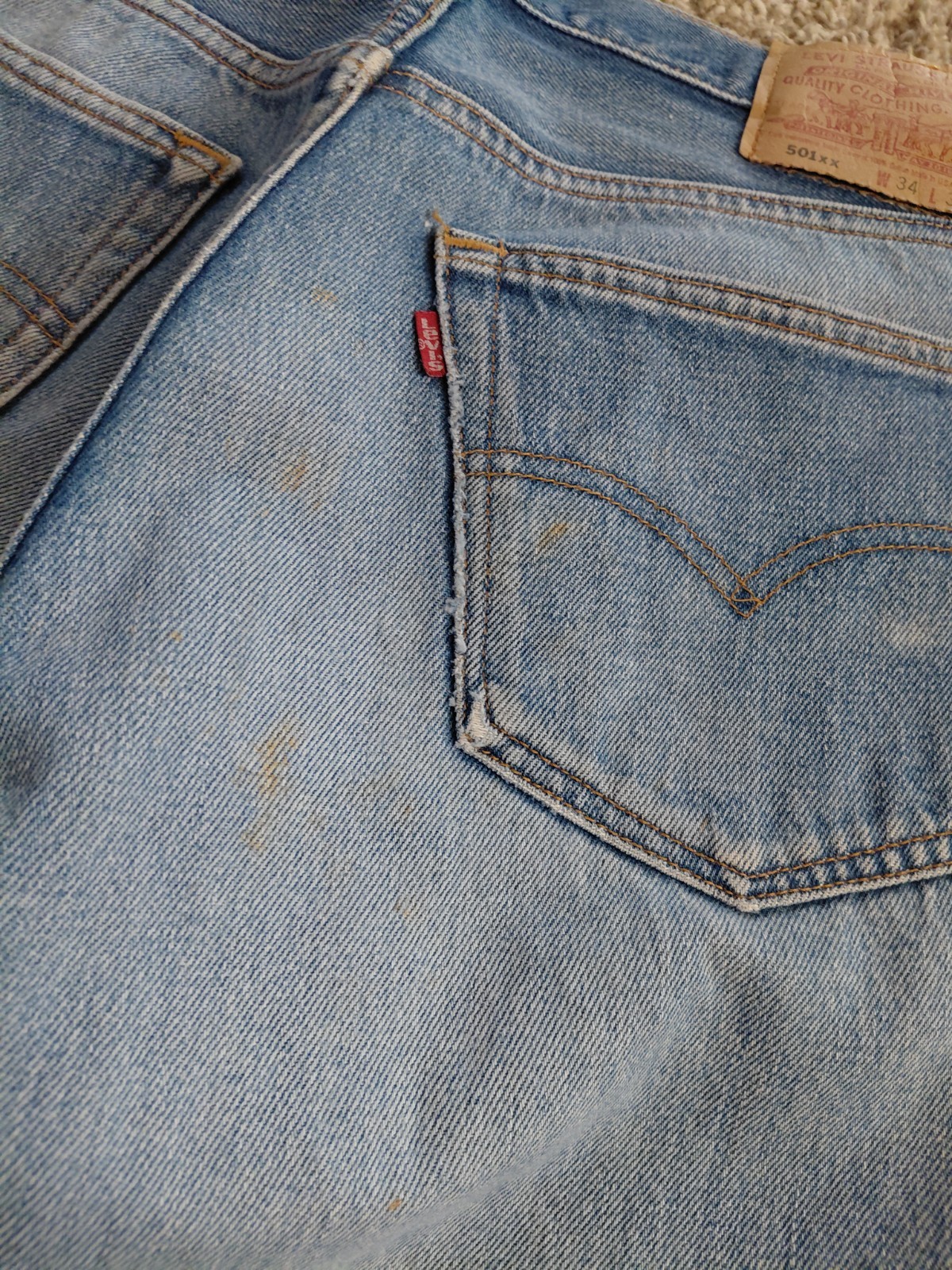 Vintage Y2k Levi’s 501XX Button Fly Jeans Made in USA Mens