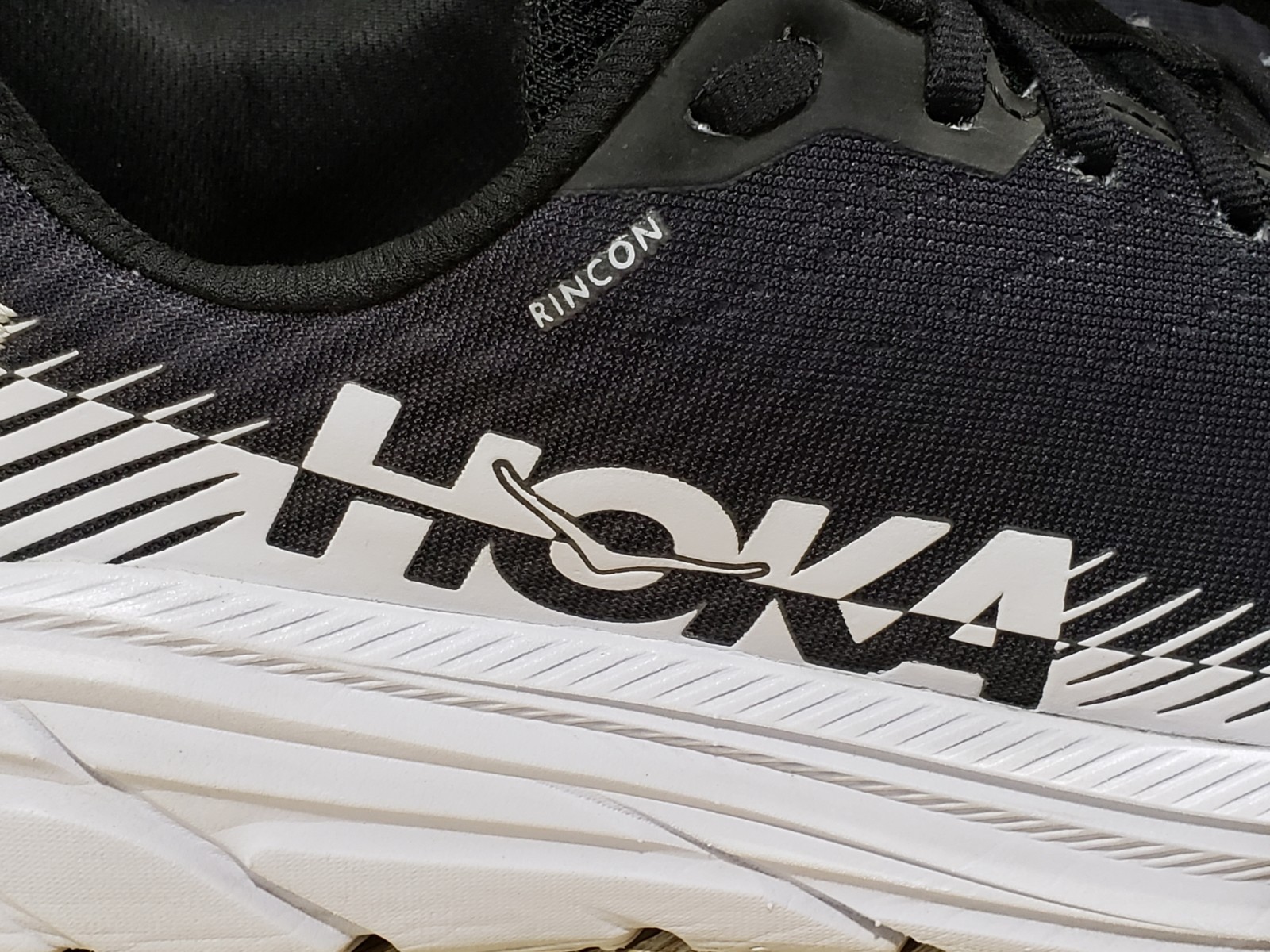 HOKA ONE ONE Women’s Rincon 2 Running Shoes (9.5) Black/White