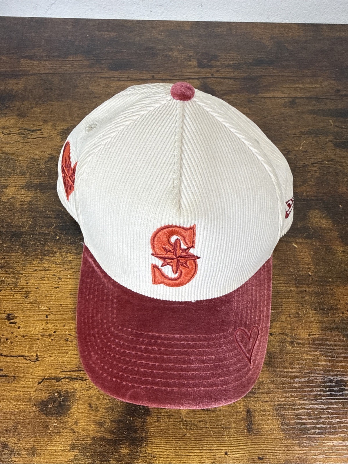 Seattle Mariners Premium Corduroy Velvet Snapback – New Era 9FORTY A‑Frame – NNT