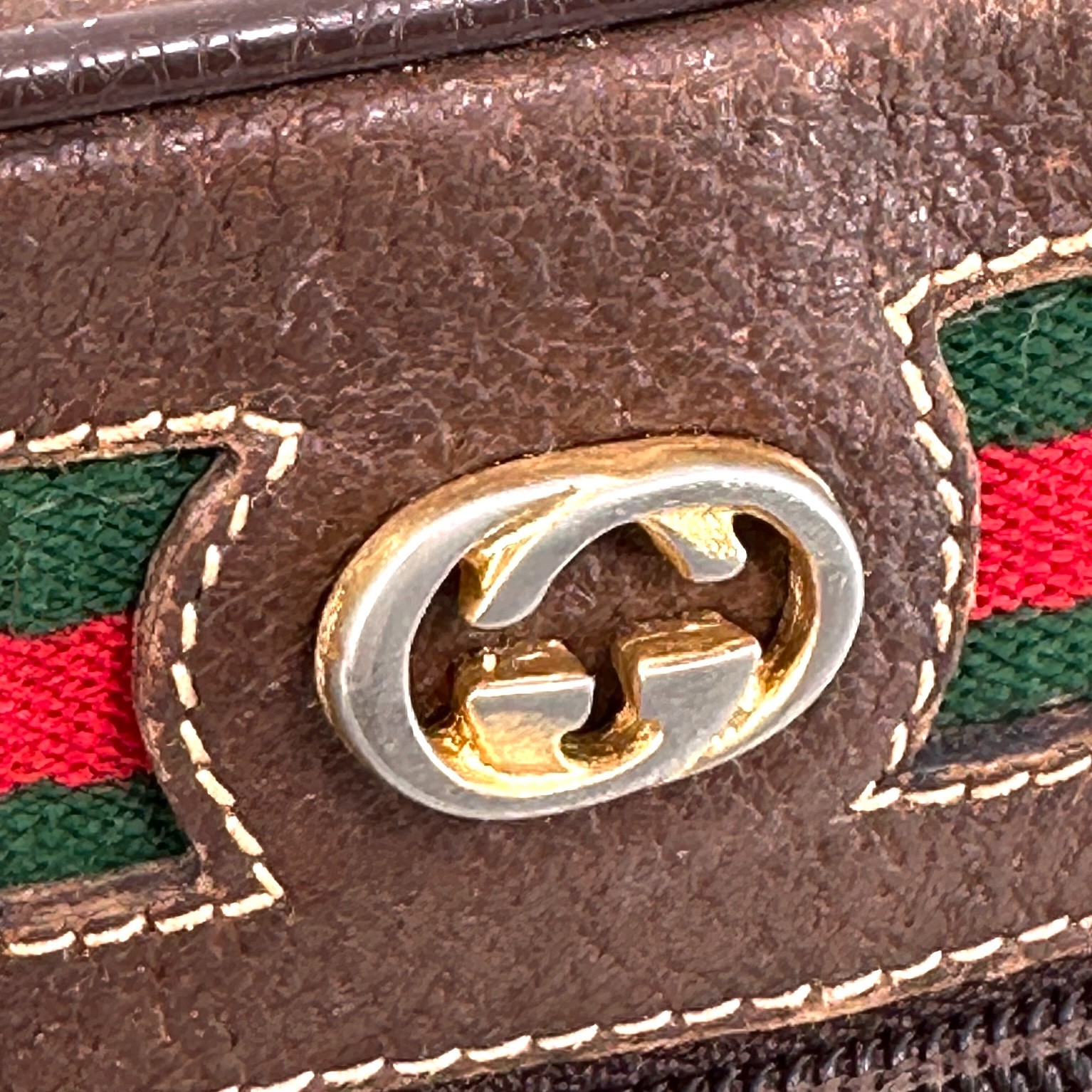 Vintage GUCCI Sherry Shoulder Bag GG Crossbody Authentic
