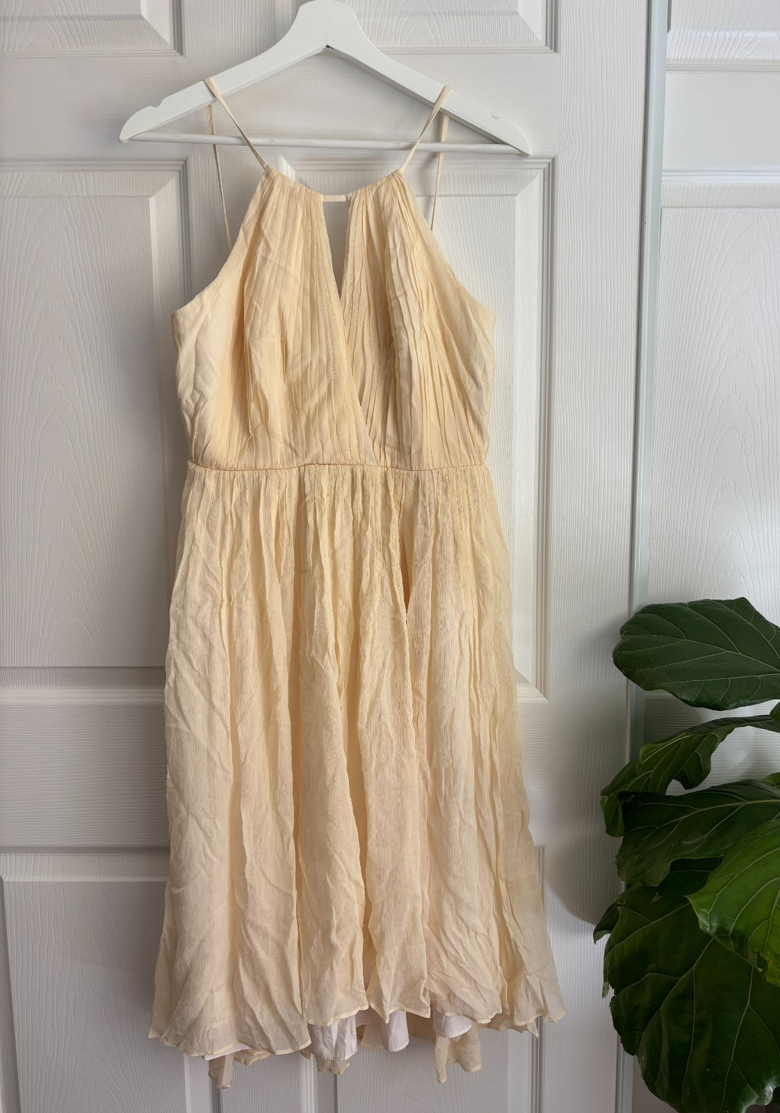 J.Crew Selena Dress Size 4 Champagne Light Yellow Silk Chiffon Halter