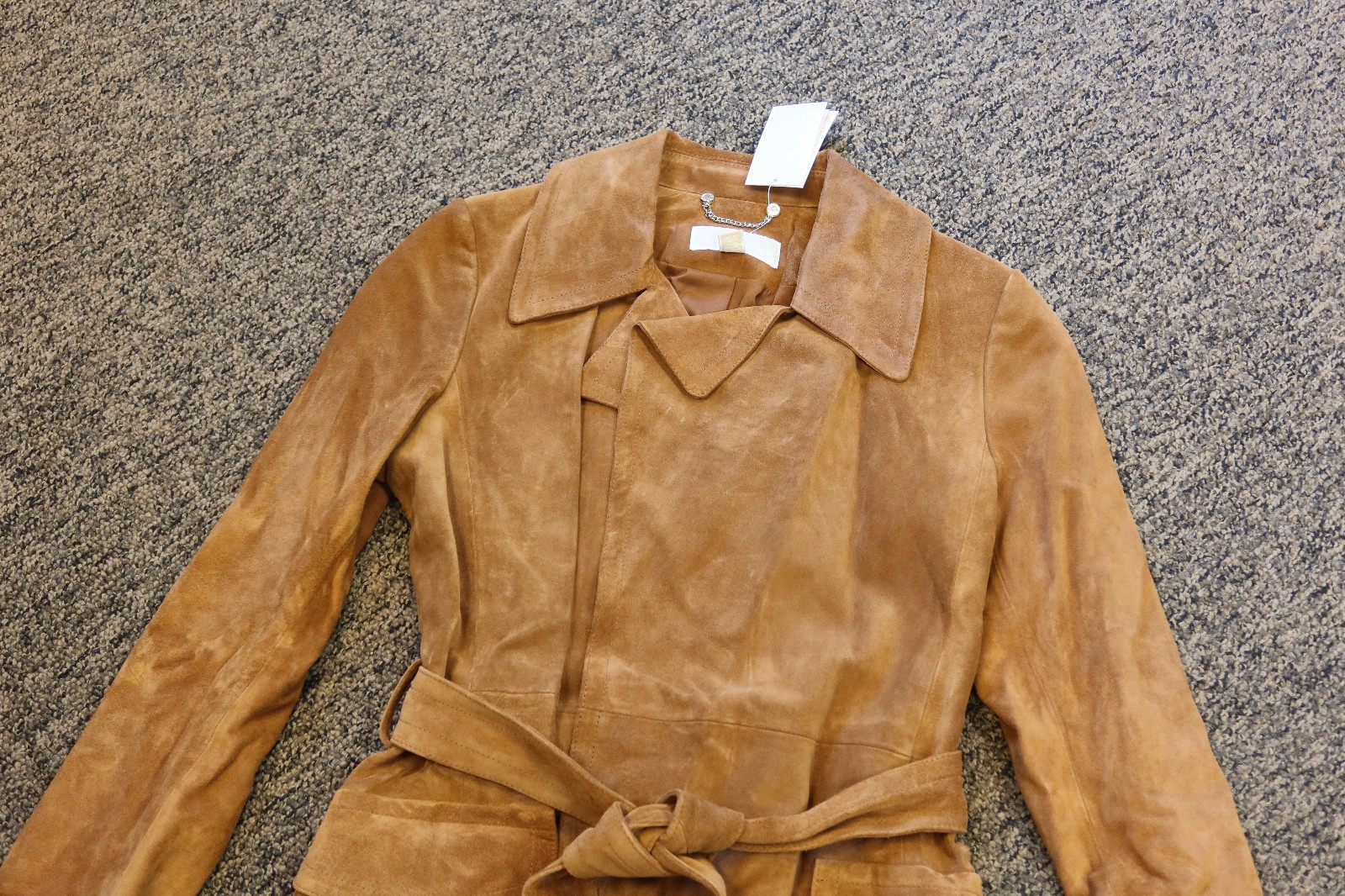$695 New Michael Kors Calf Suede Buttonless Trench Coat – MEDIUM – Acorn Brown