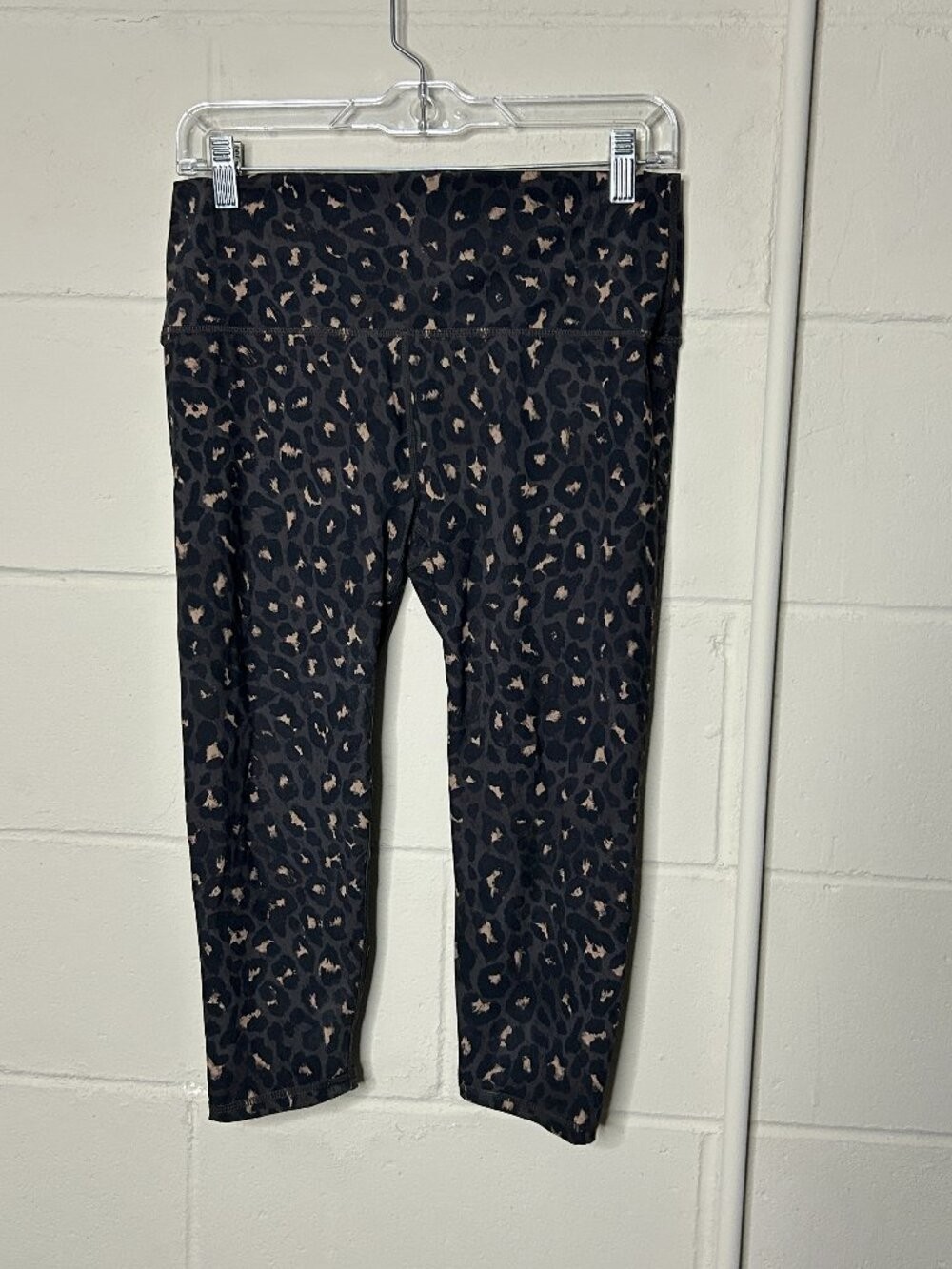 Varley Leggings Womens Large Leopard Print Buttery Soft Cropped Workout Leisure