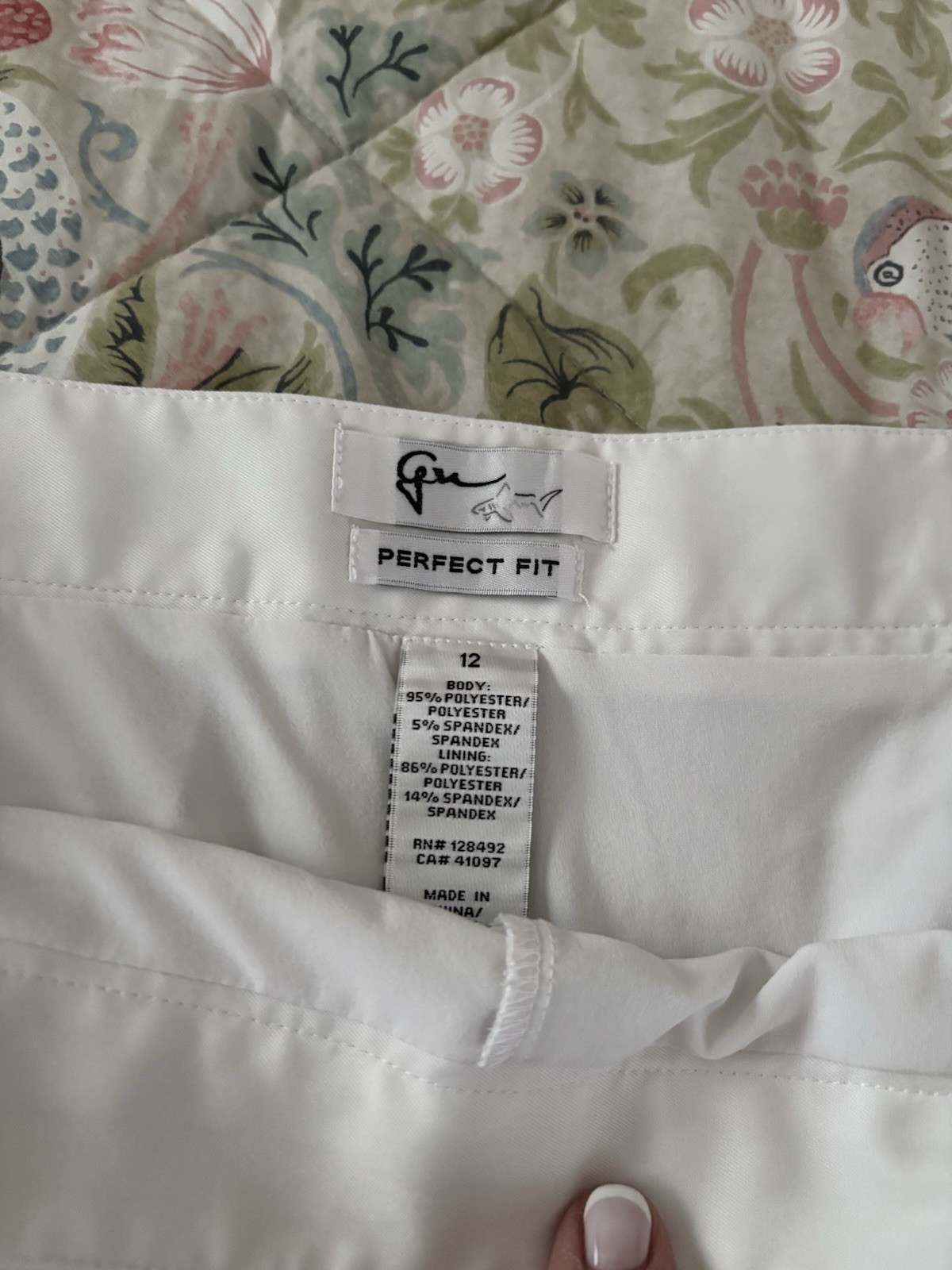 Womens Skorts (4). White, turquoise, tan and yellow. Size 12.