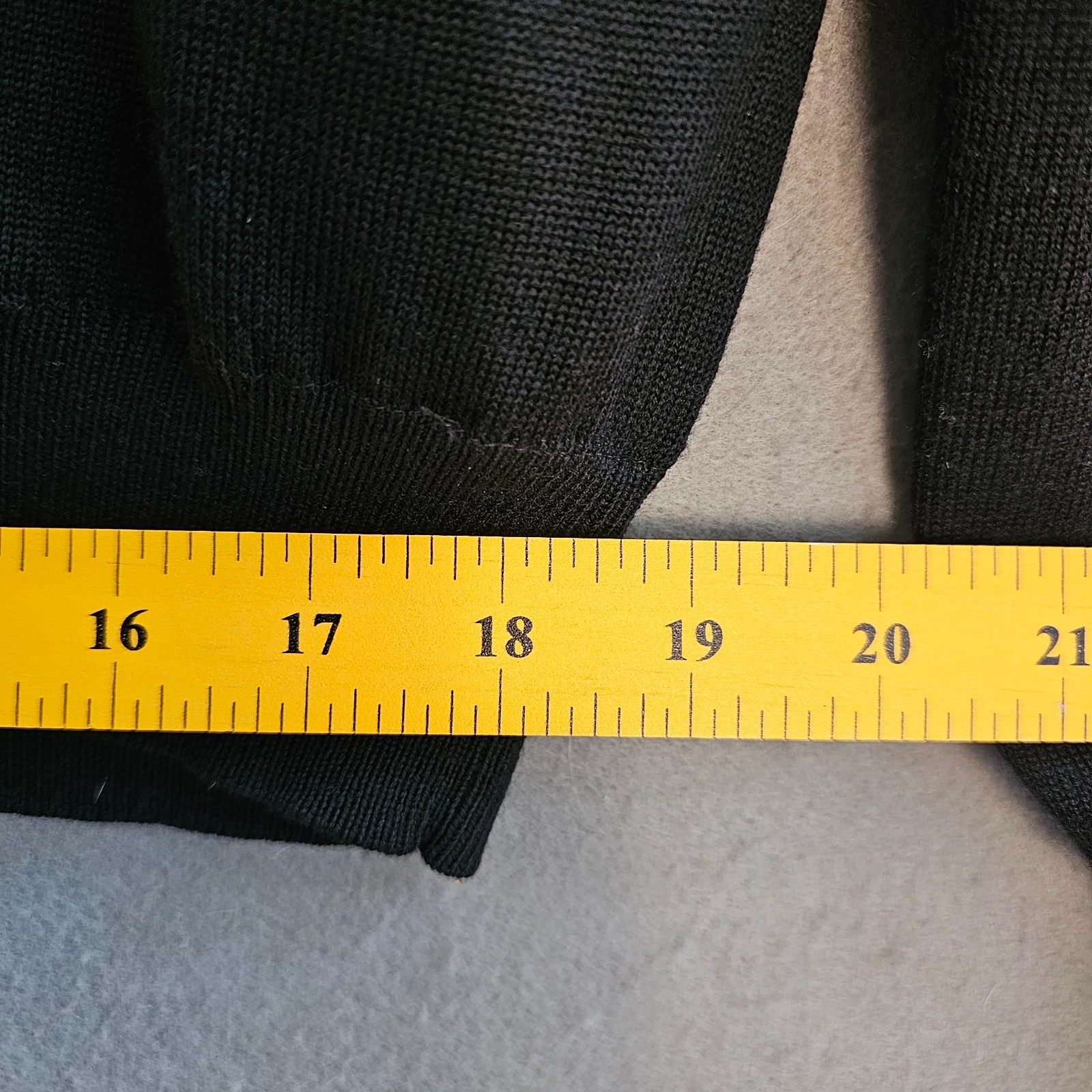 Fairway & Greene 100% Wool Quarter‑Zip Sweater Black Lined Vintage Hong Kong