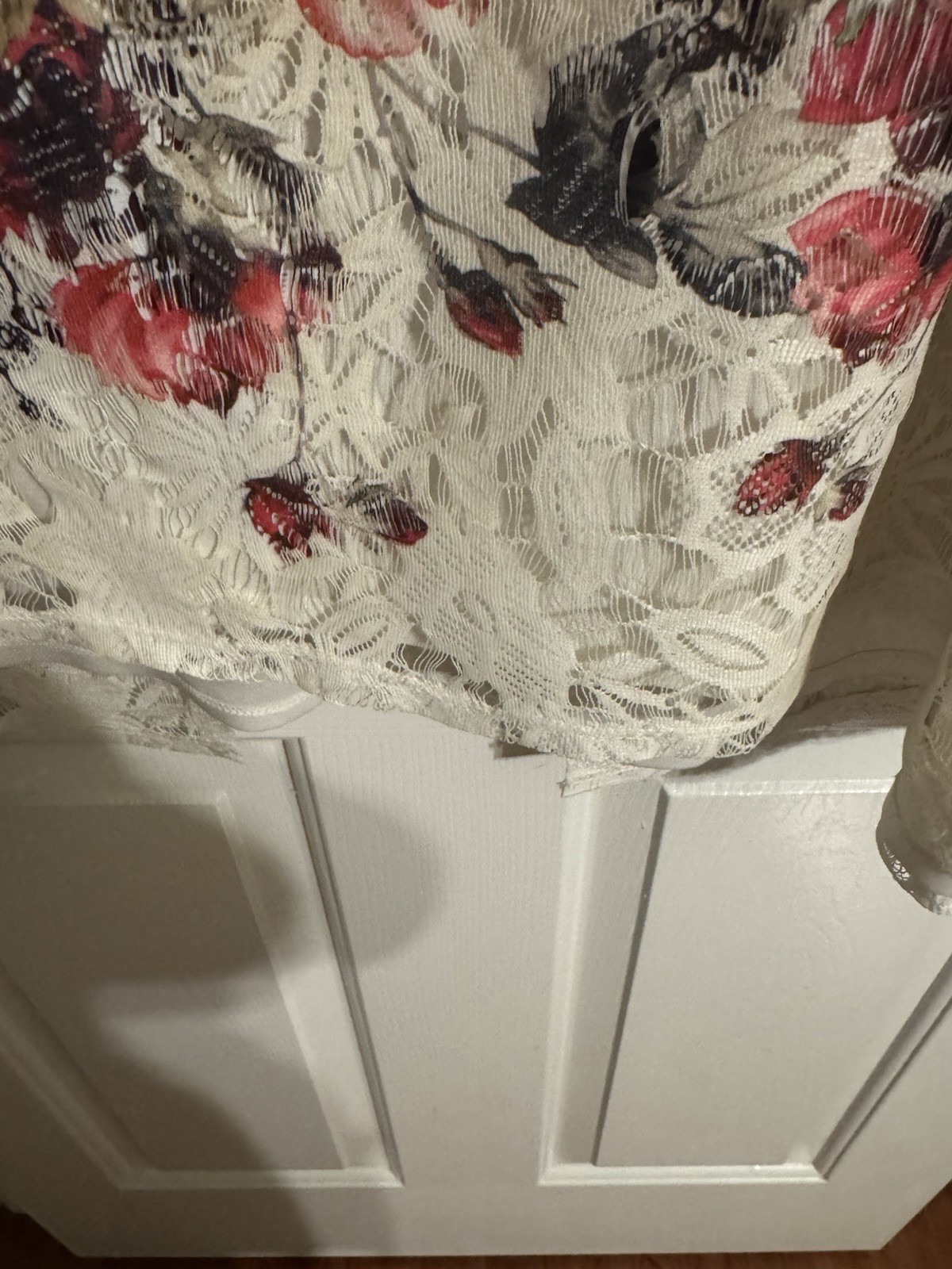 LACE OVERLAID BLOUSE-IVORY & MULTICOLOR FLORAL-POLYESTER–BEAUTIFUL-PLUS SIZE