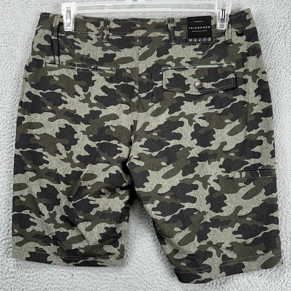 7 Diamonds 7D Cloudbreak Performance Shorts Mens 32 Grey Camo 4 Way Stretch NEW