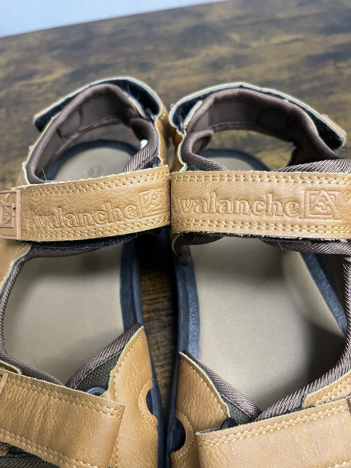 Avalanche Men’s Solid Brown/Black Sandals Hook & Loop Strap Logo Accents Sz 8