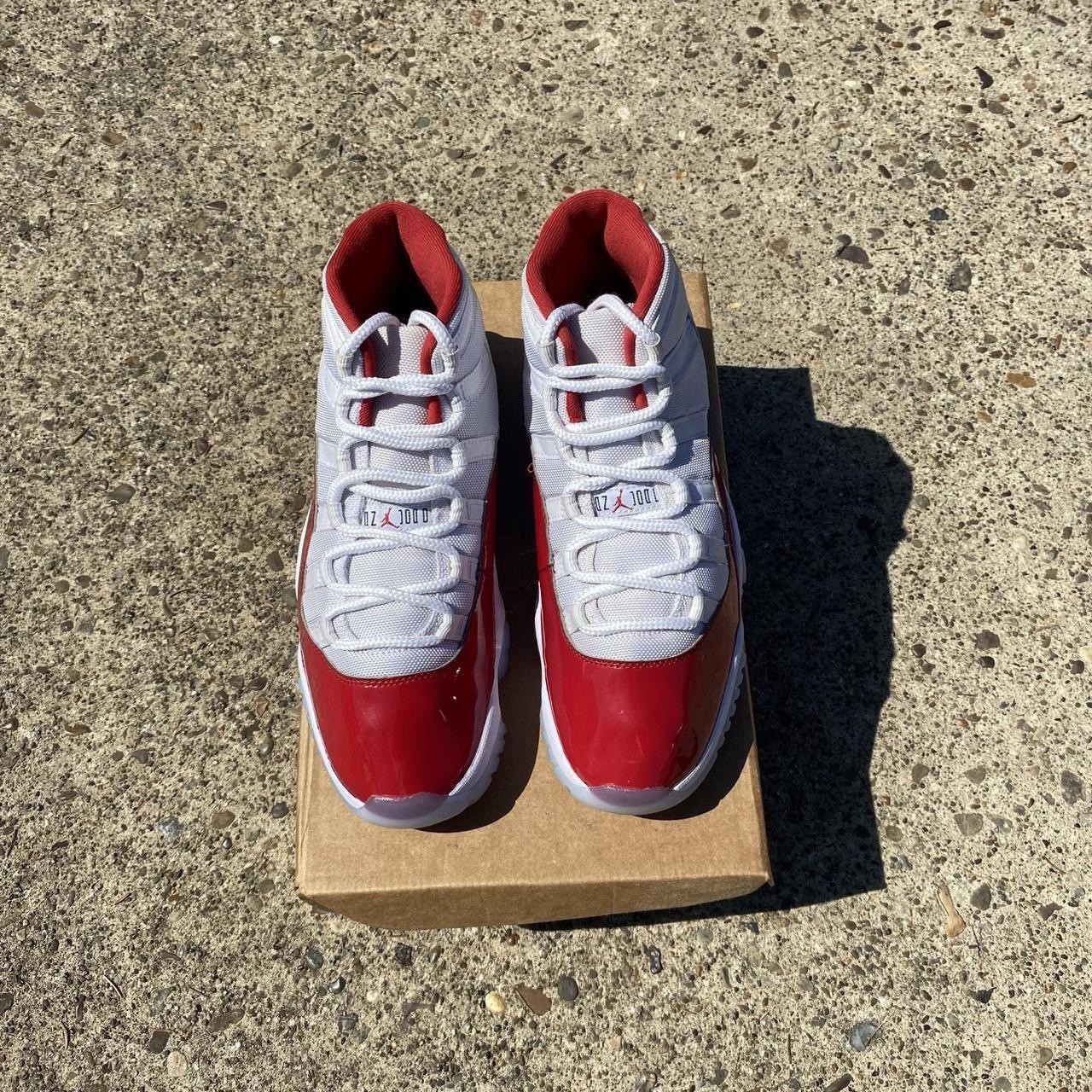 Air Jordan 11 ‘ Cherry Red ‘