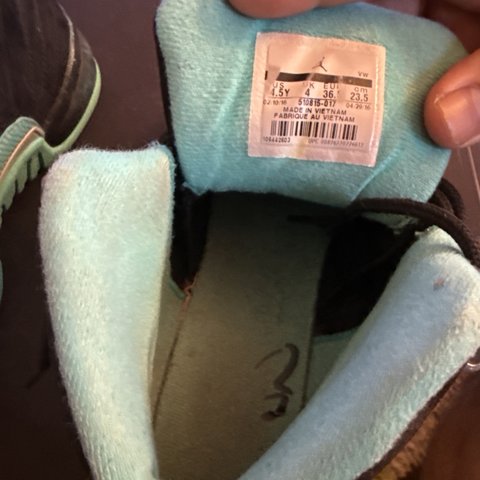NIKE AIR JORDAN 12 RETRO GG BLACK/TEAL -HYPER JADE SIZE 4.5Y [510815-017]