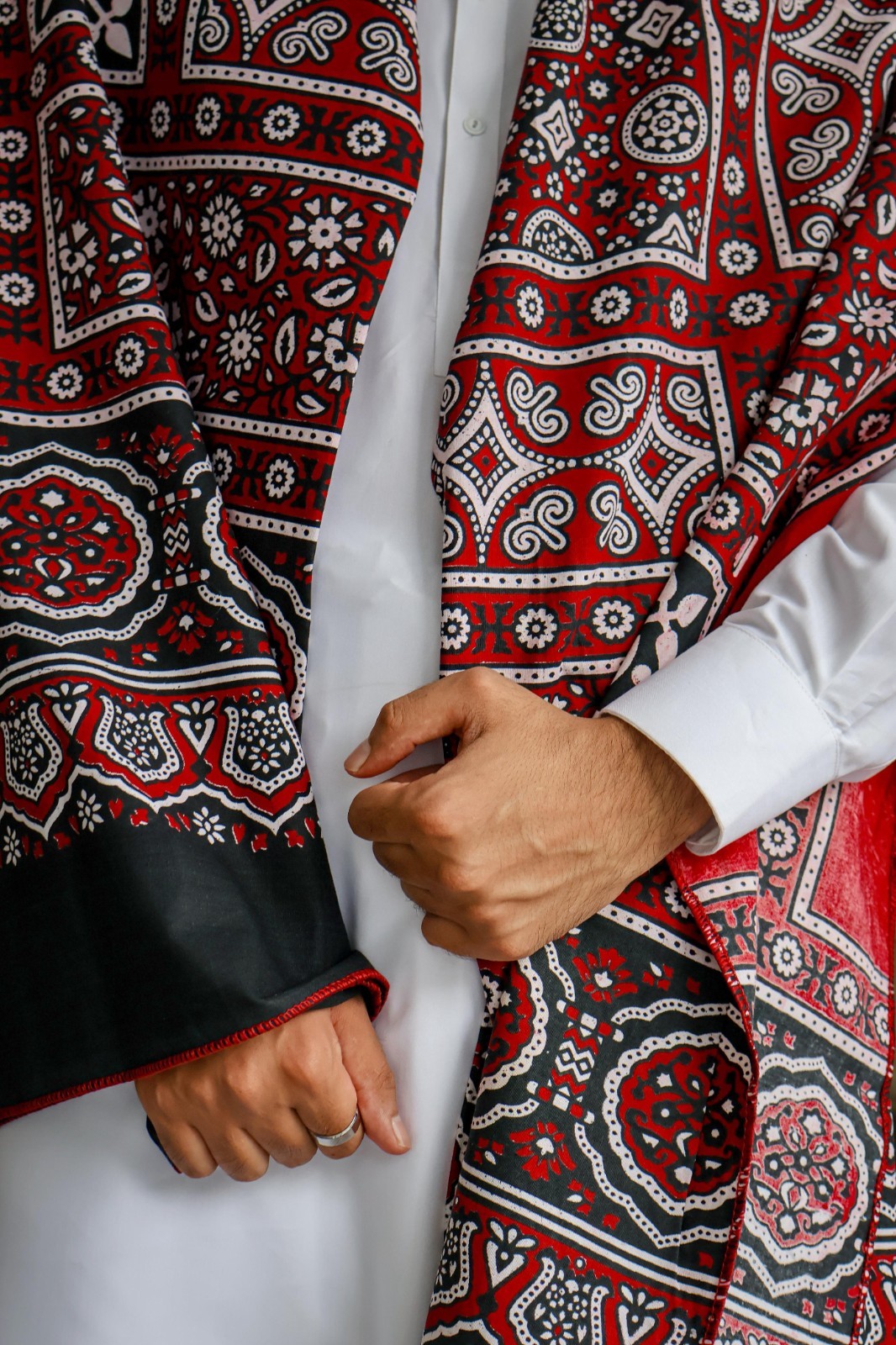 Block Printed Ajrak Dupatta Shawl – Traditional Sindhi Stole for Cultural Events
