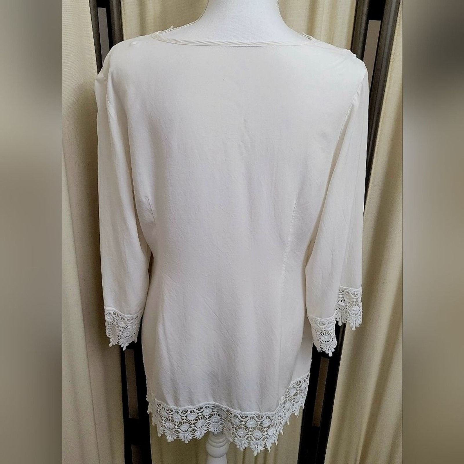 Cotton Blend White Lace Tunic Top | Size Large